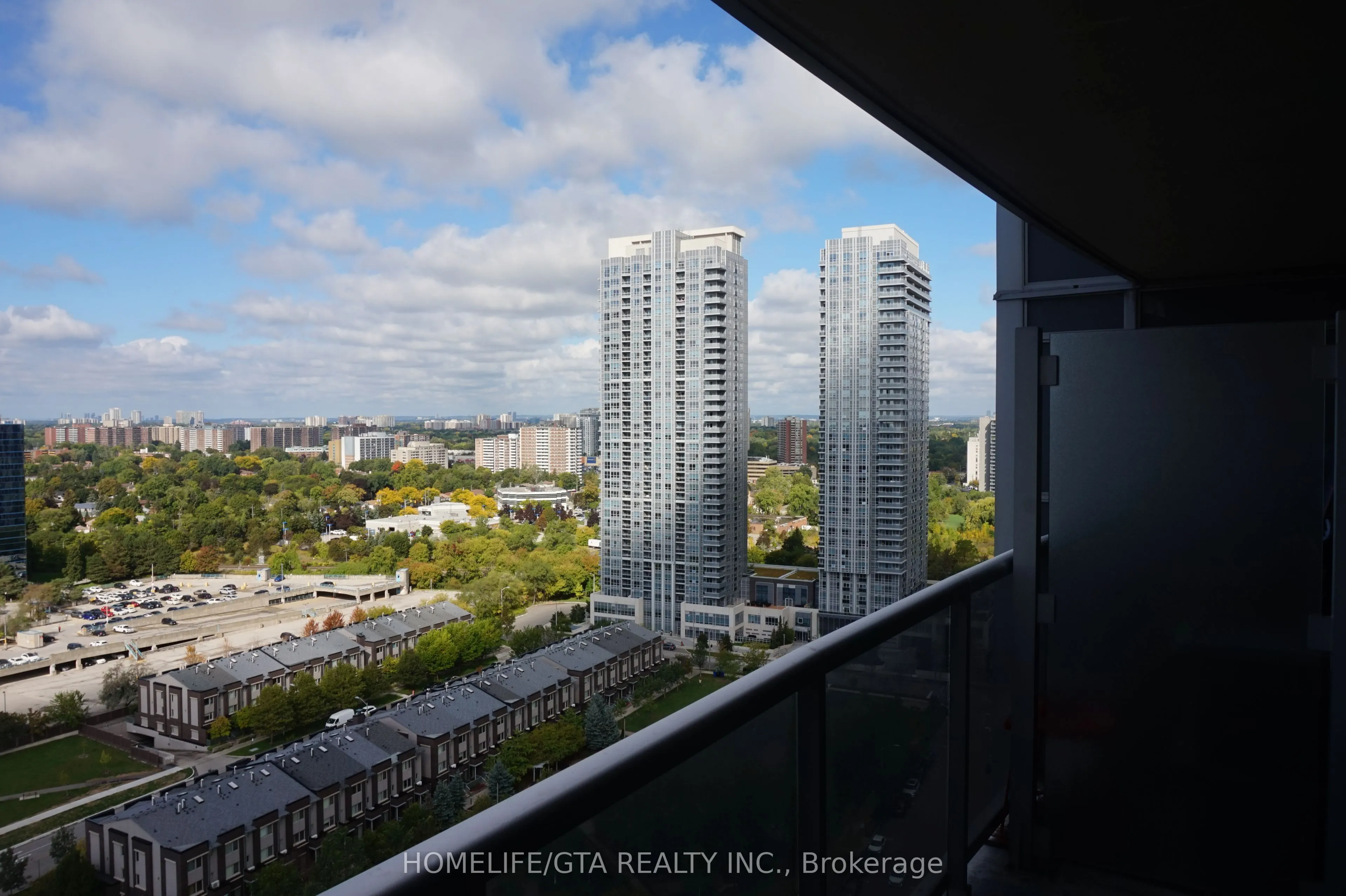 135 Village Green Square, #2121