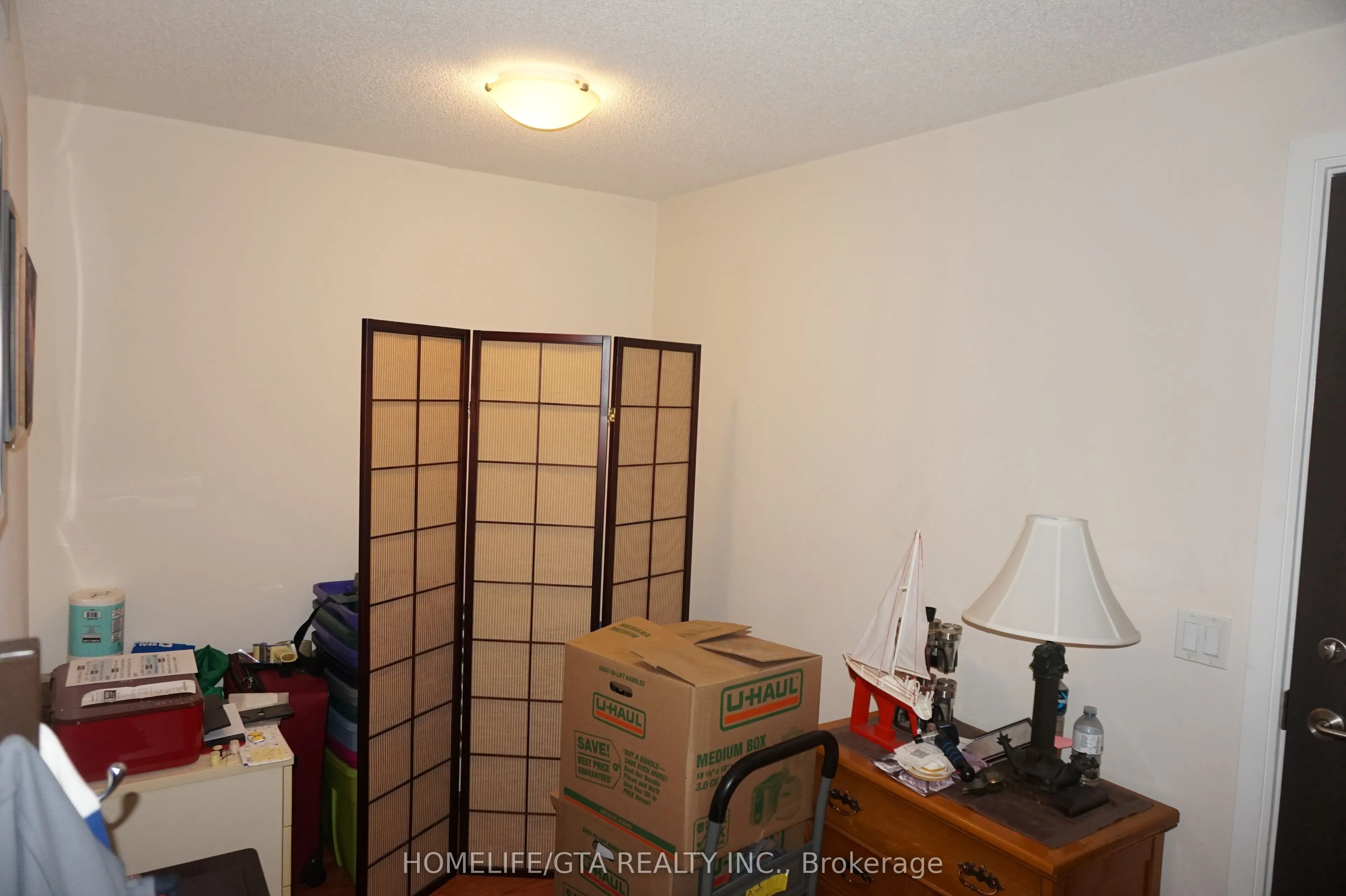 135 Village Green Square, #2121