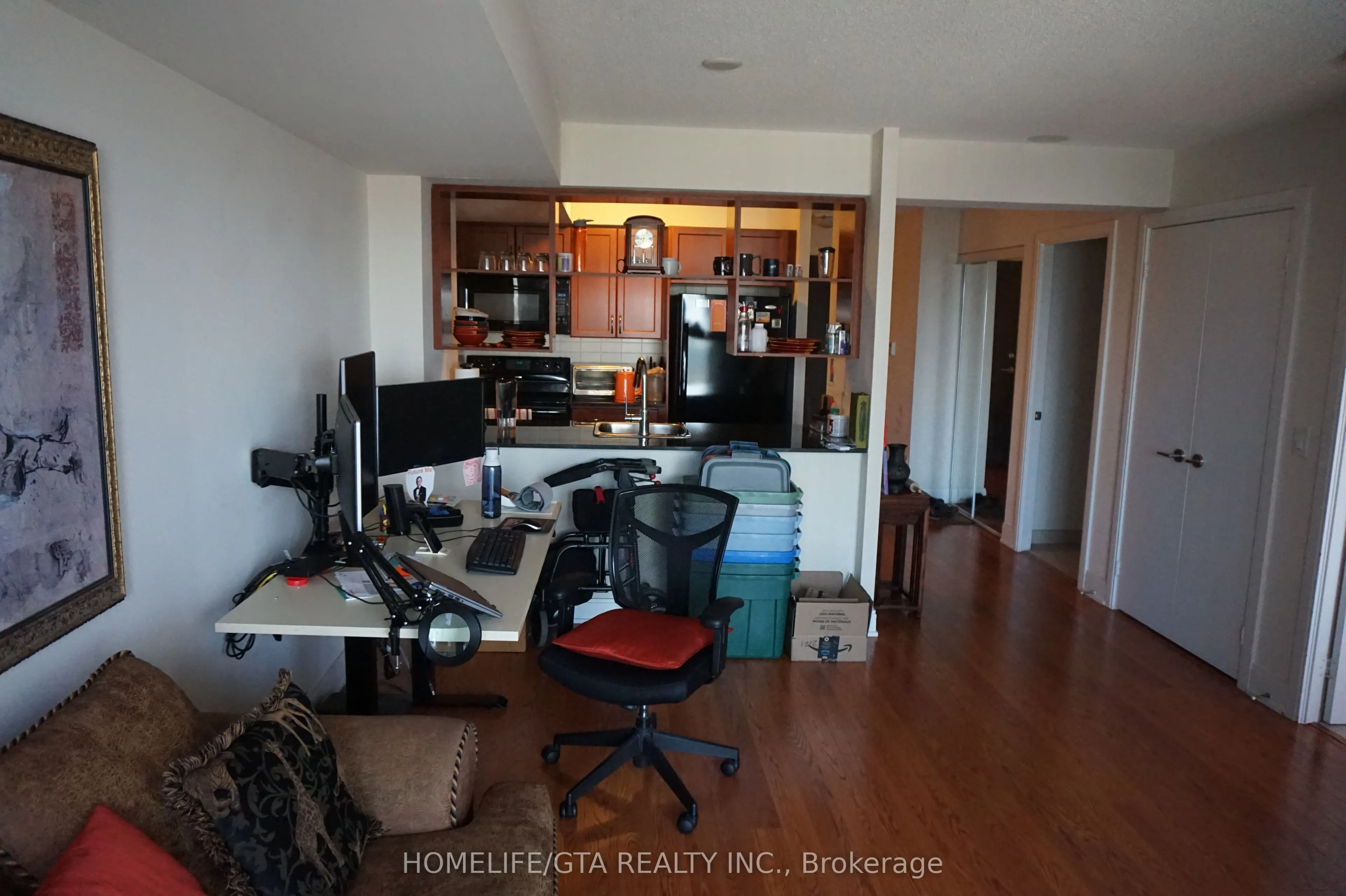 135 Village Green Square, #2121