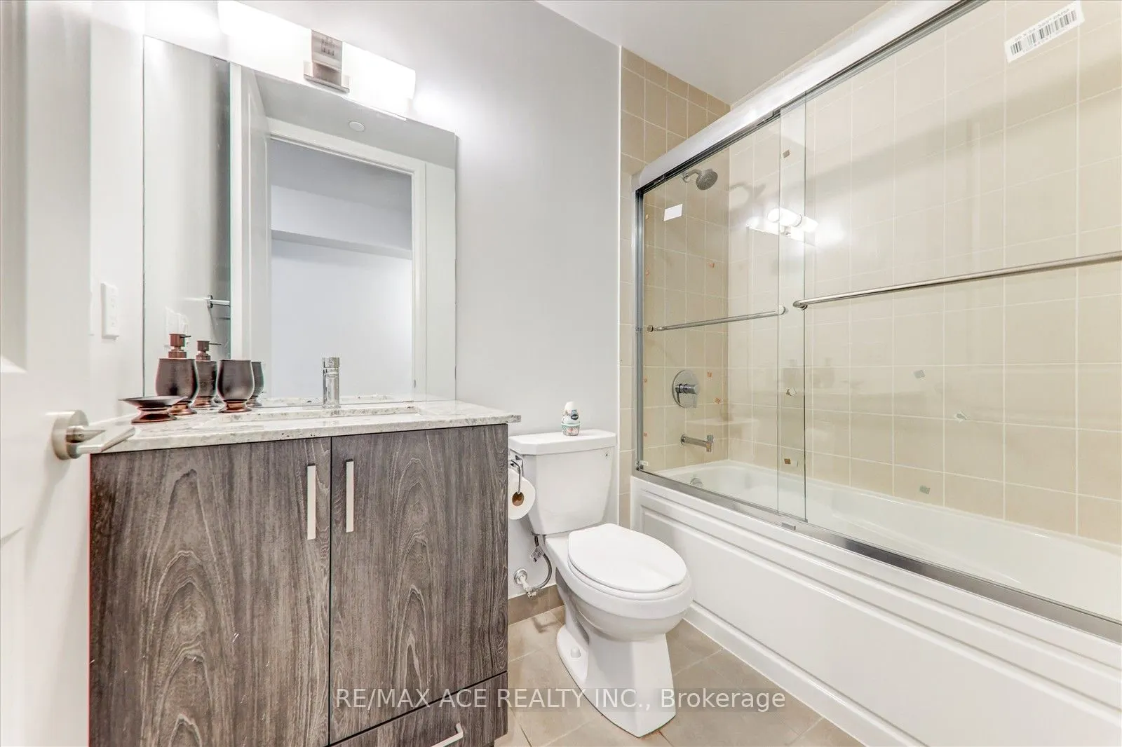20 Meadowglen Place, #2606