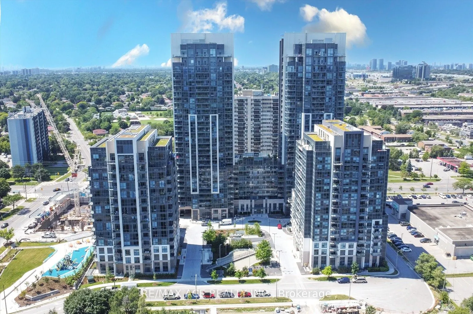 20 Meadowglen Place, #2606
