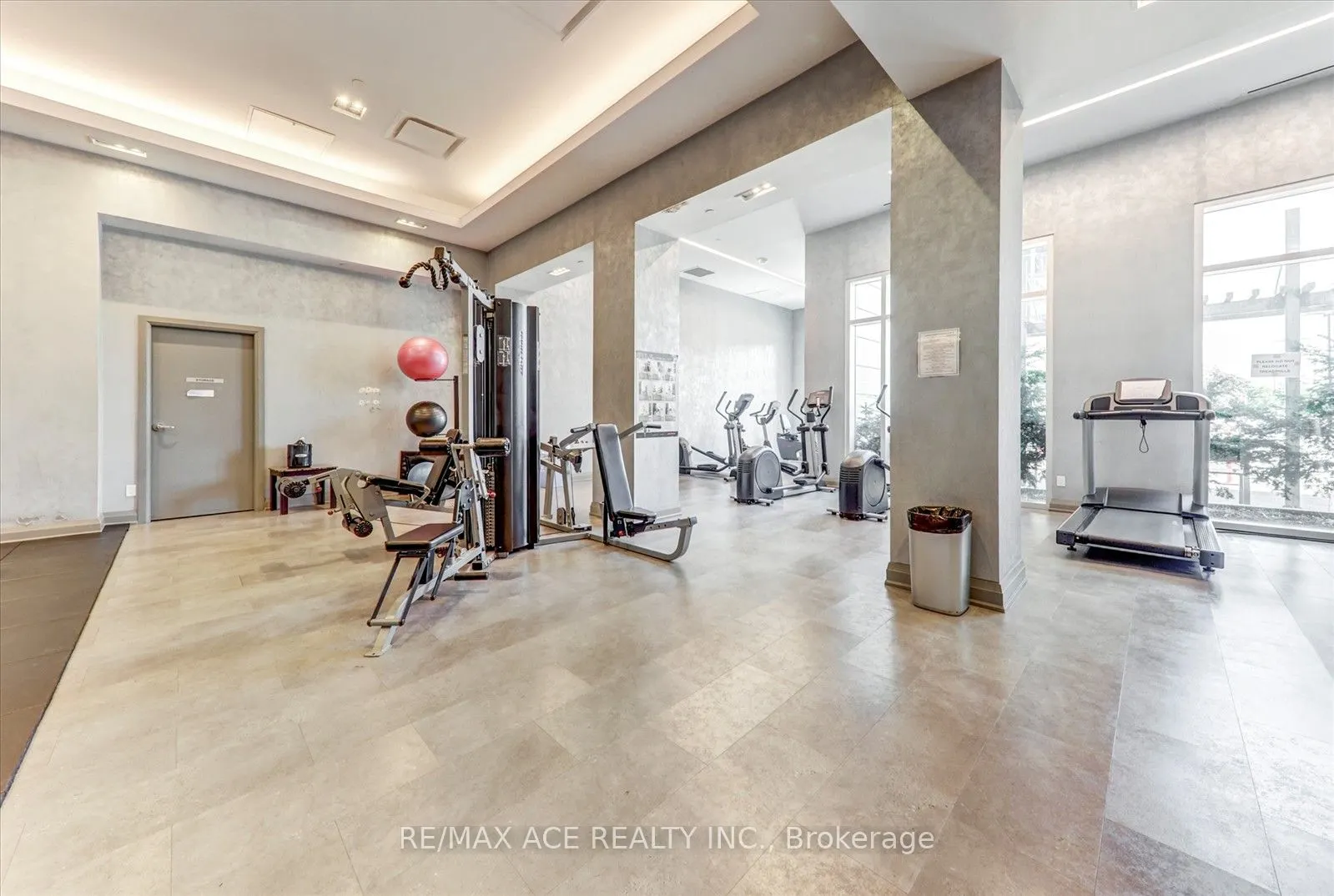 20 Meadowglen Place, #2606