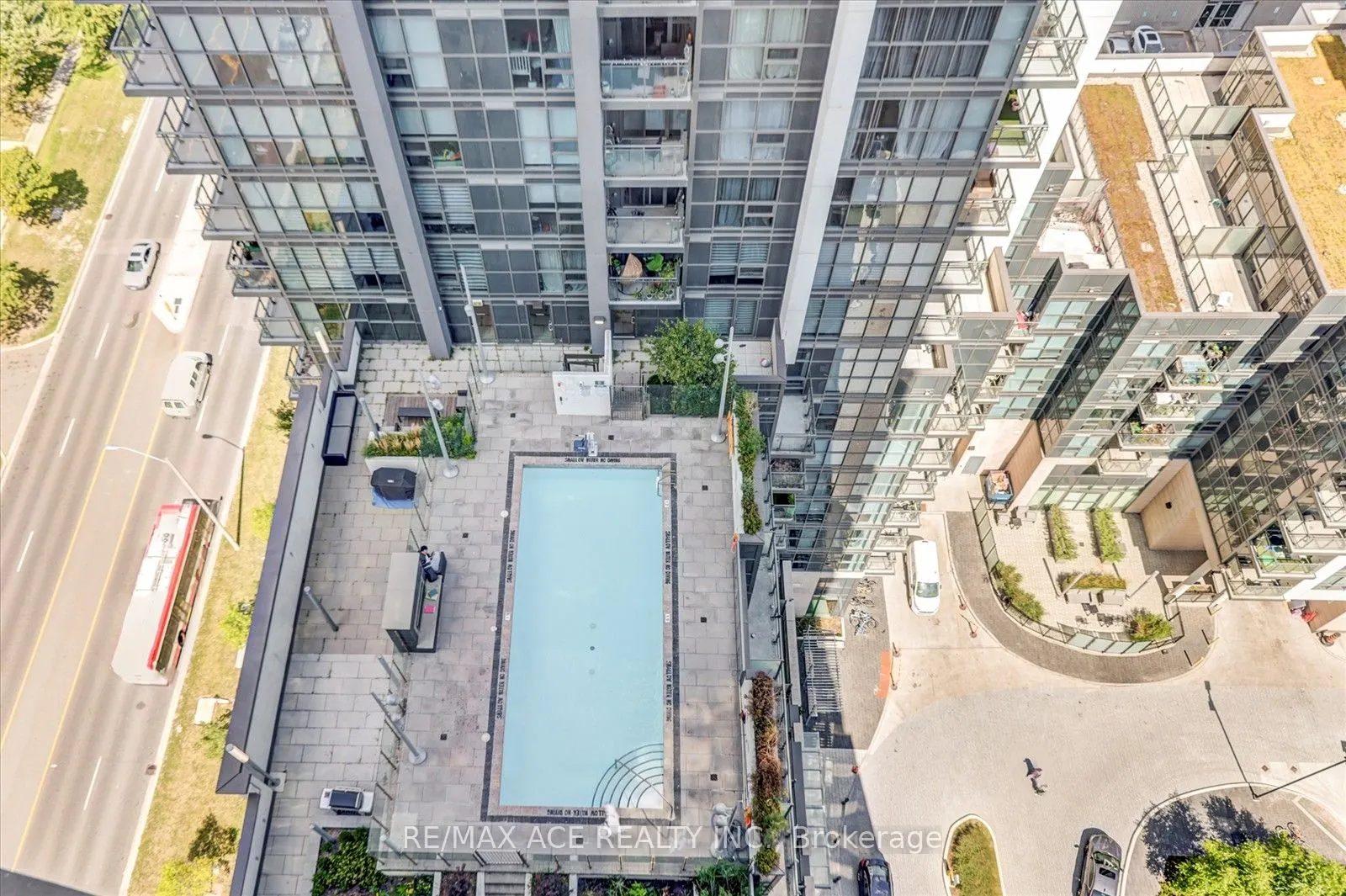 20 Meadowglen Place, #2606