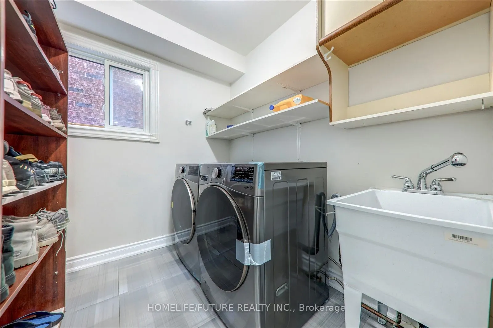83 Old Finch Avenue