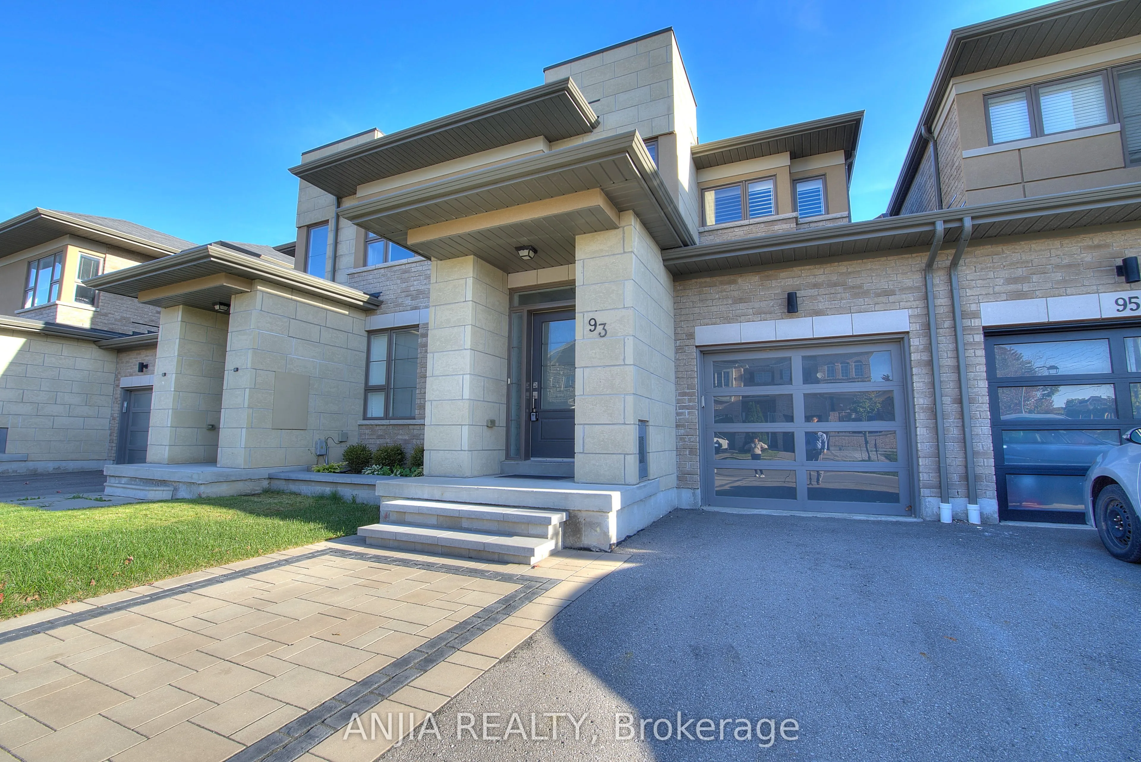 93 Barrister Avenue
