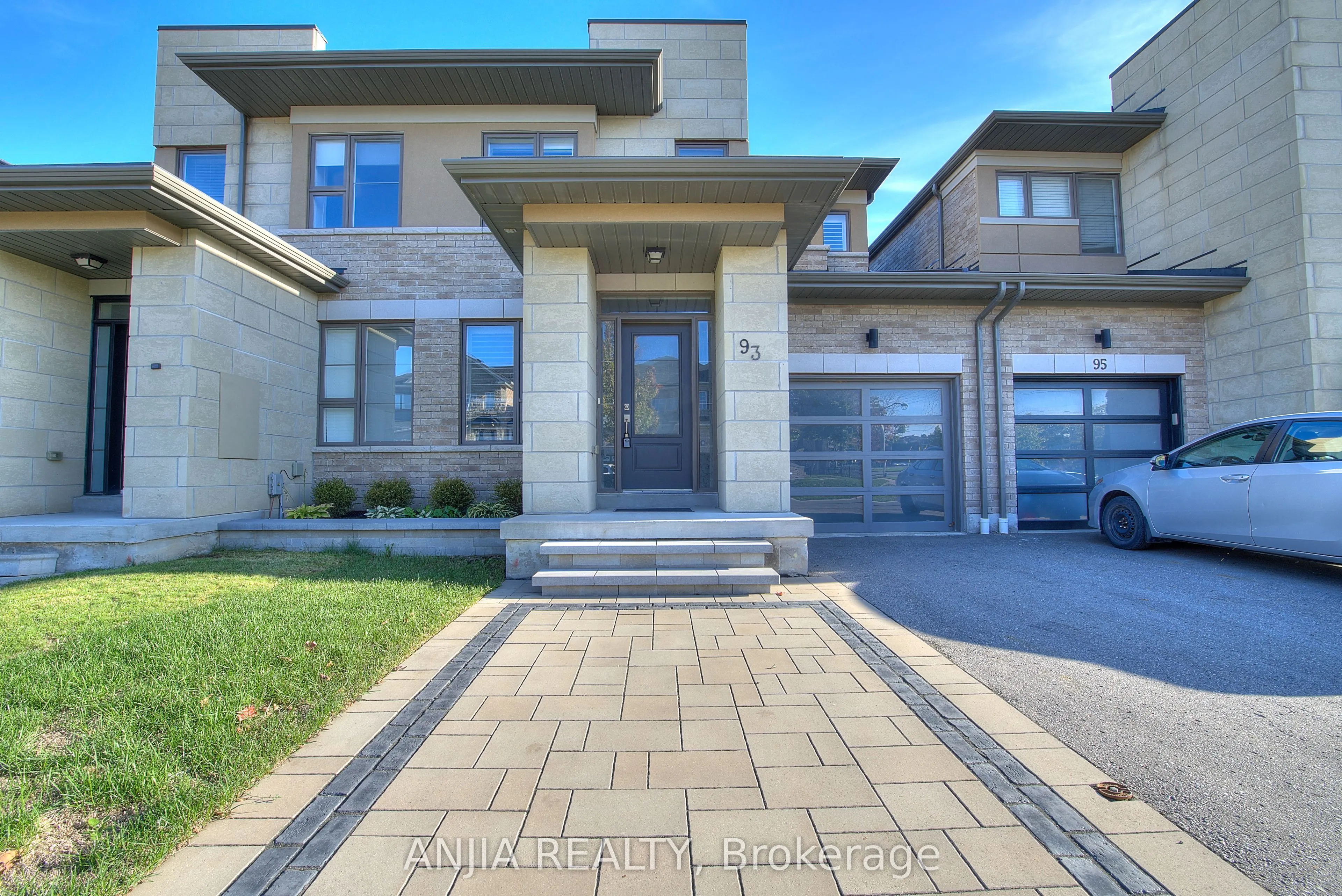 93 Barrister Avenue