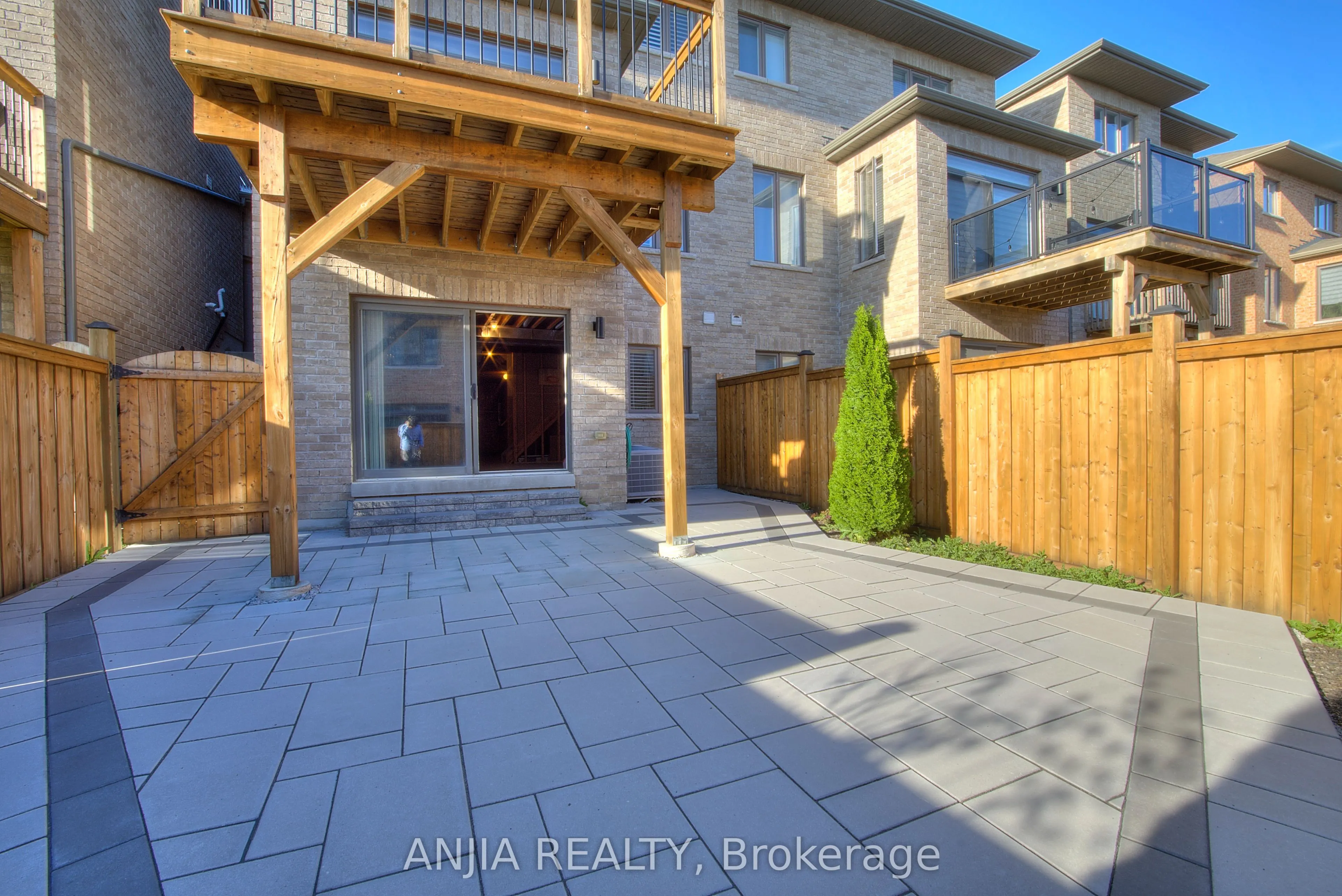 93 Barrister Avenue