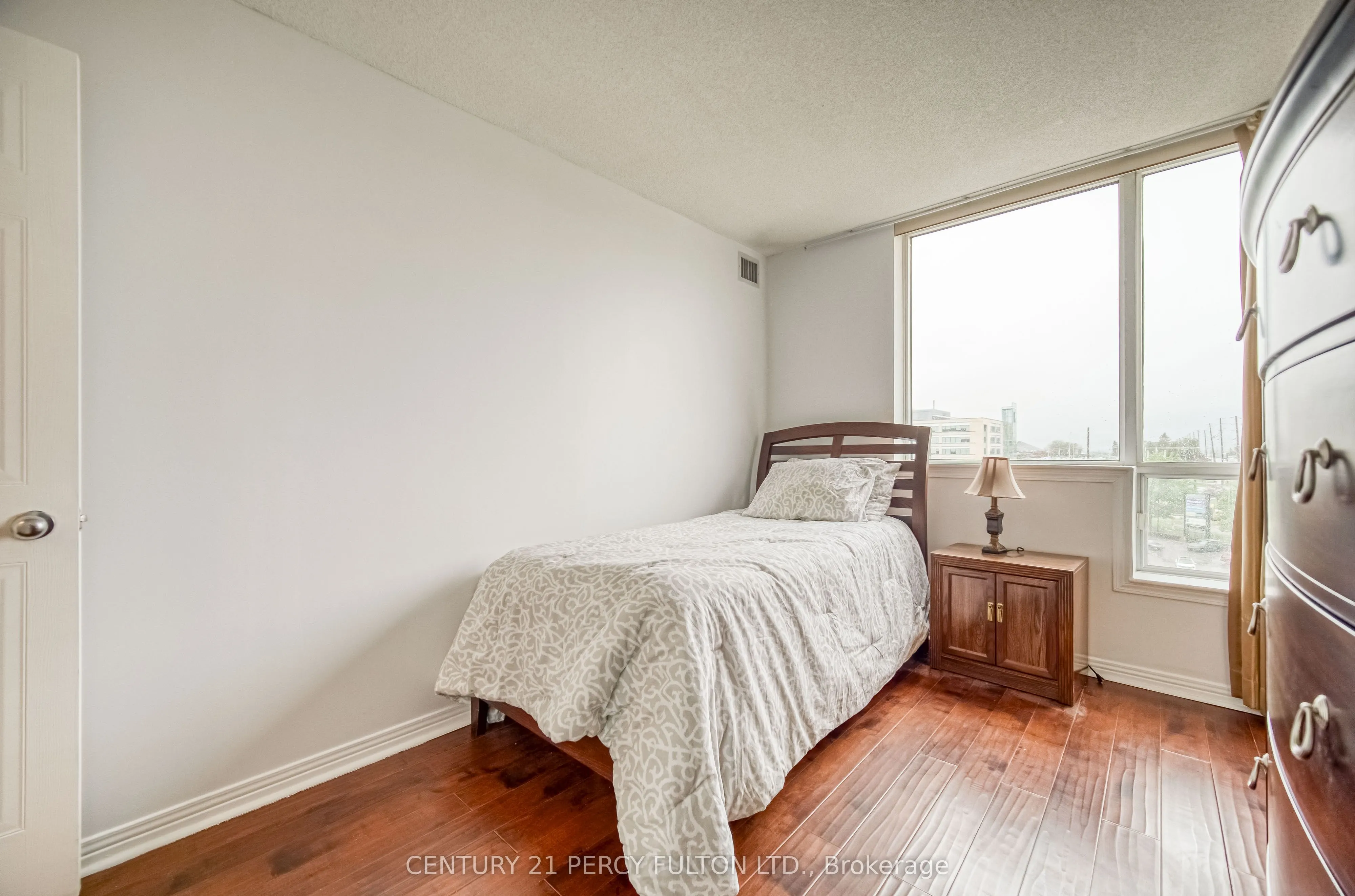 711 Rossland Road NW, #710