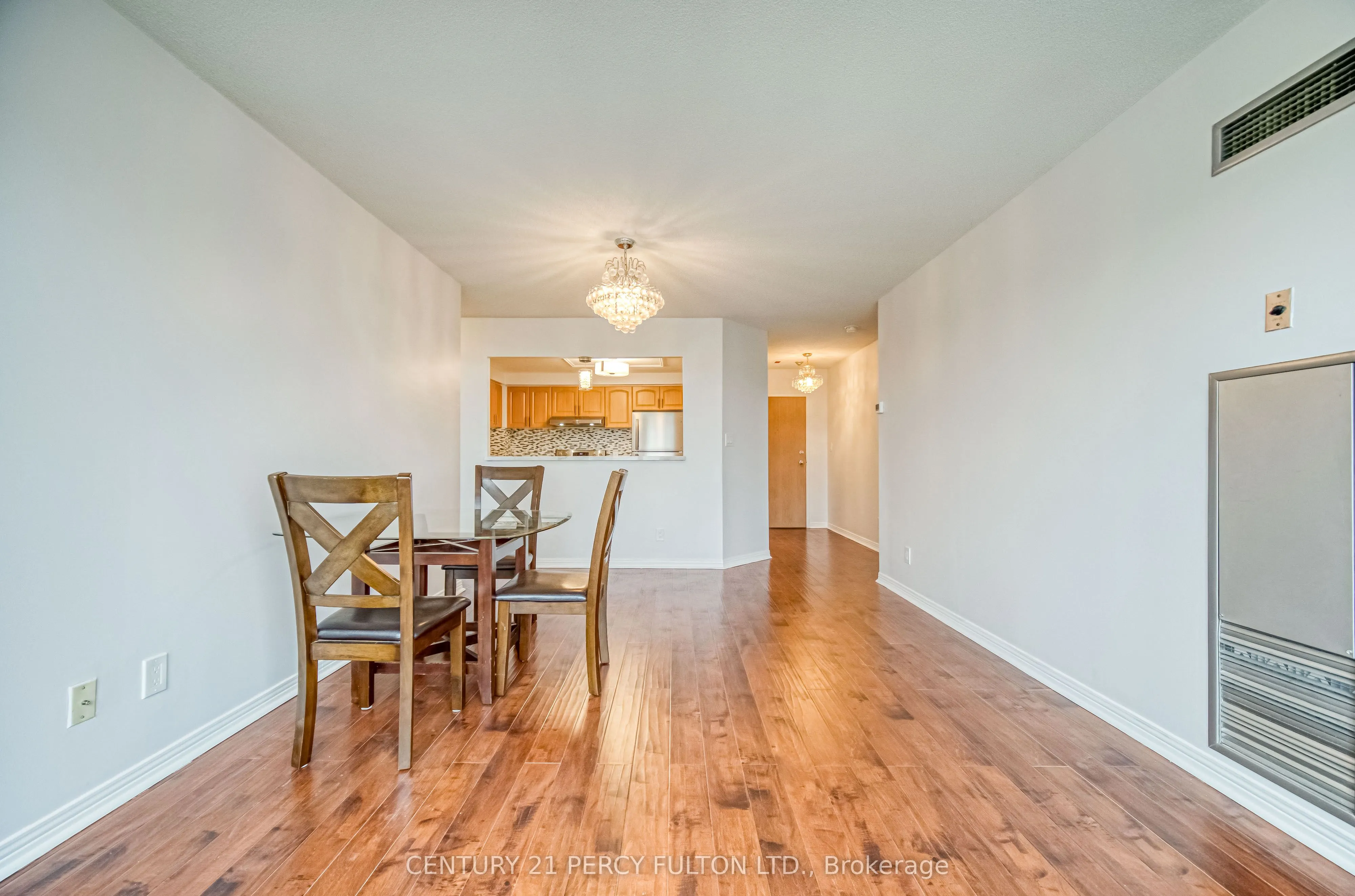 711 Rossland Road NW, #710