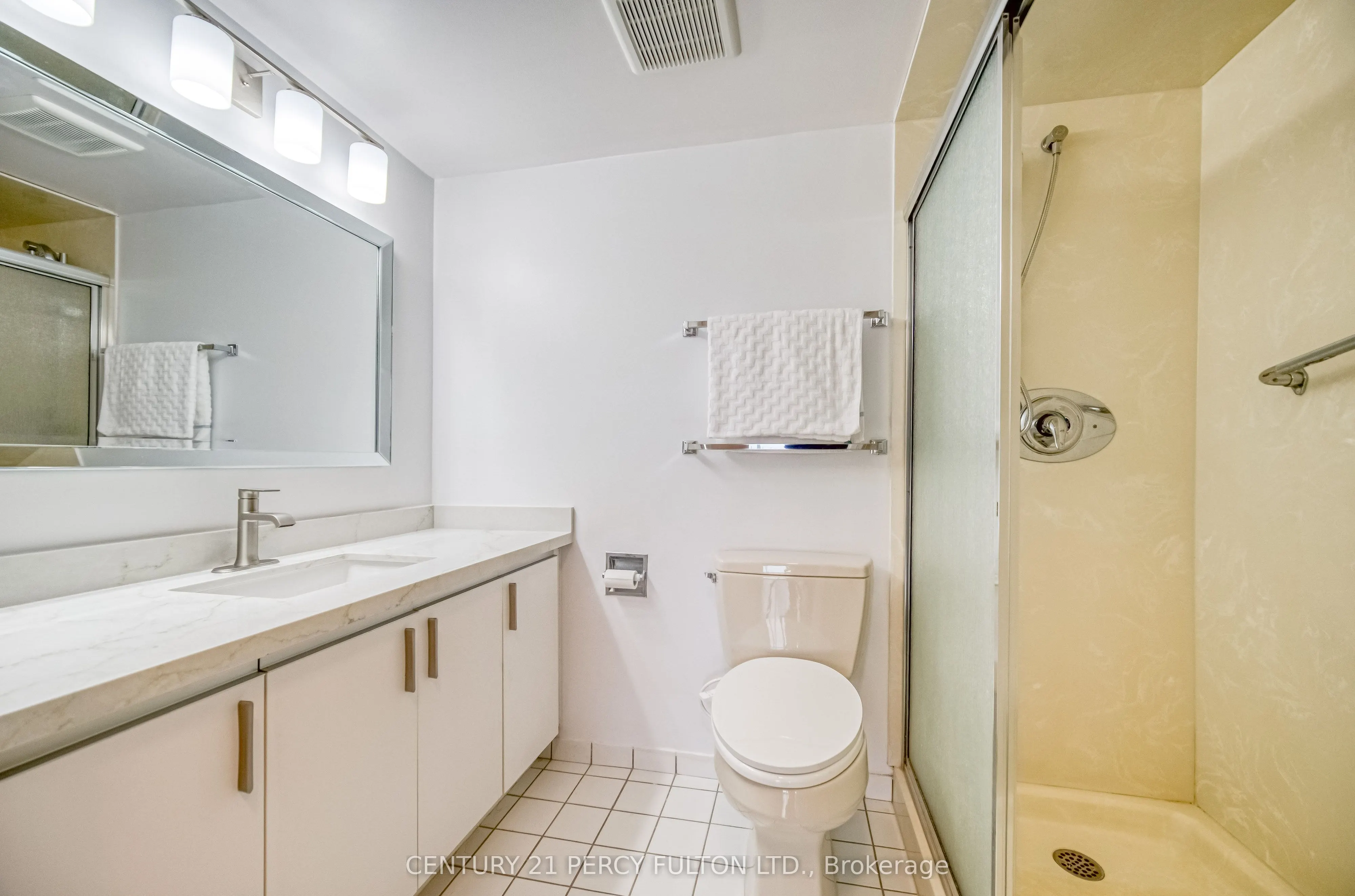 711 Rossland Road NW, #710