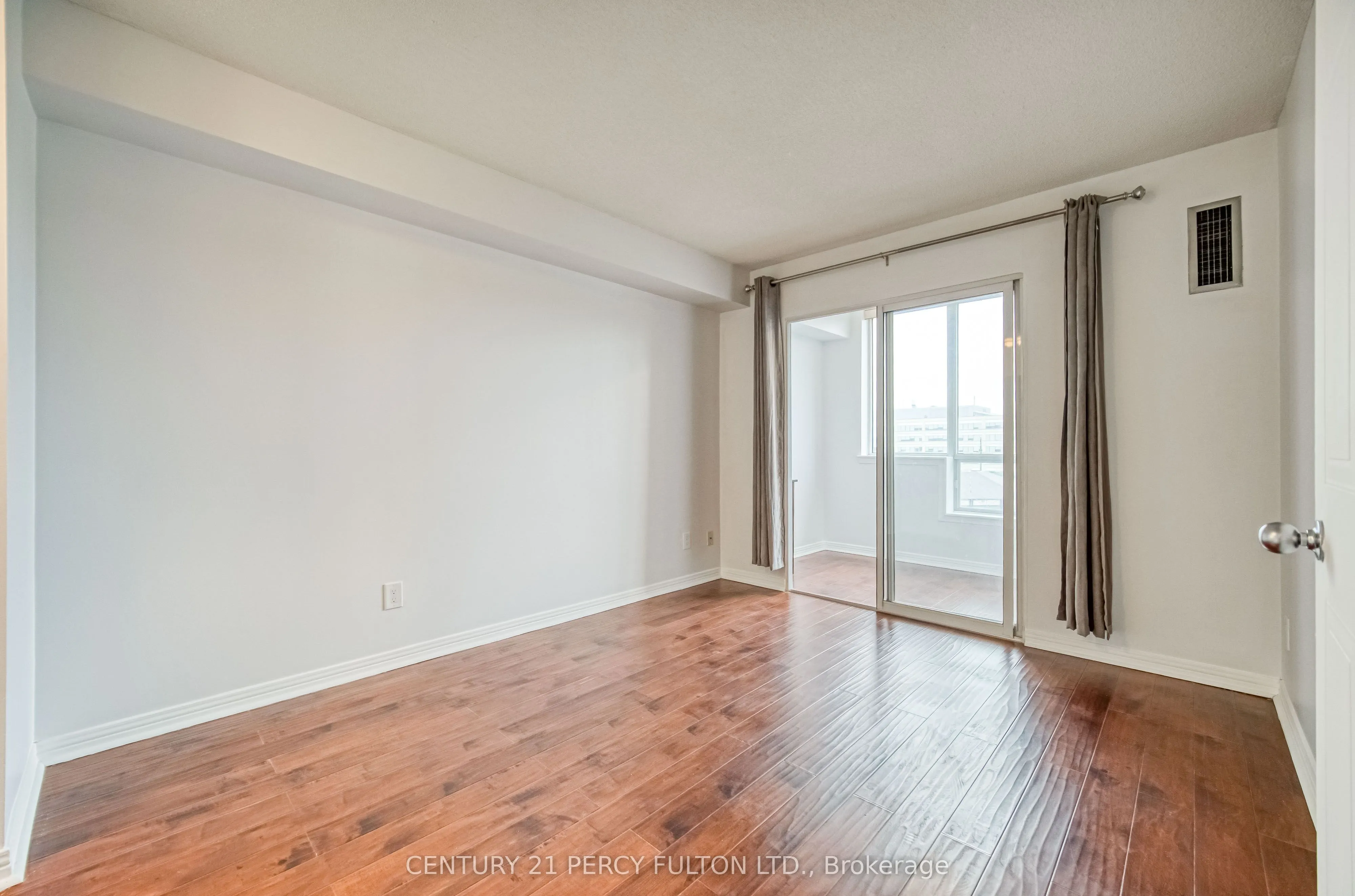 711 Rossland Road NW, #710