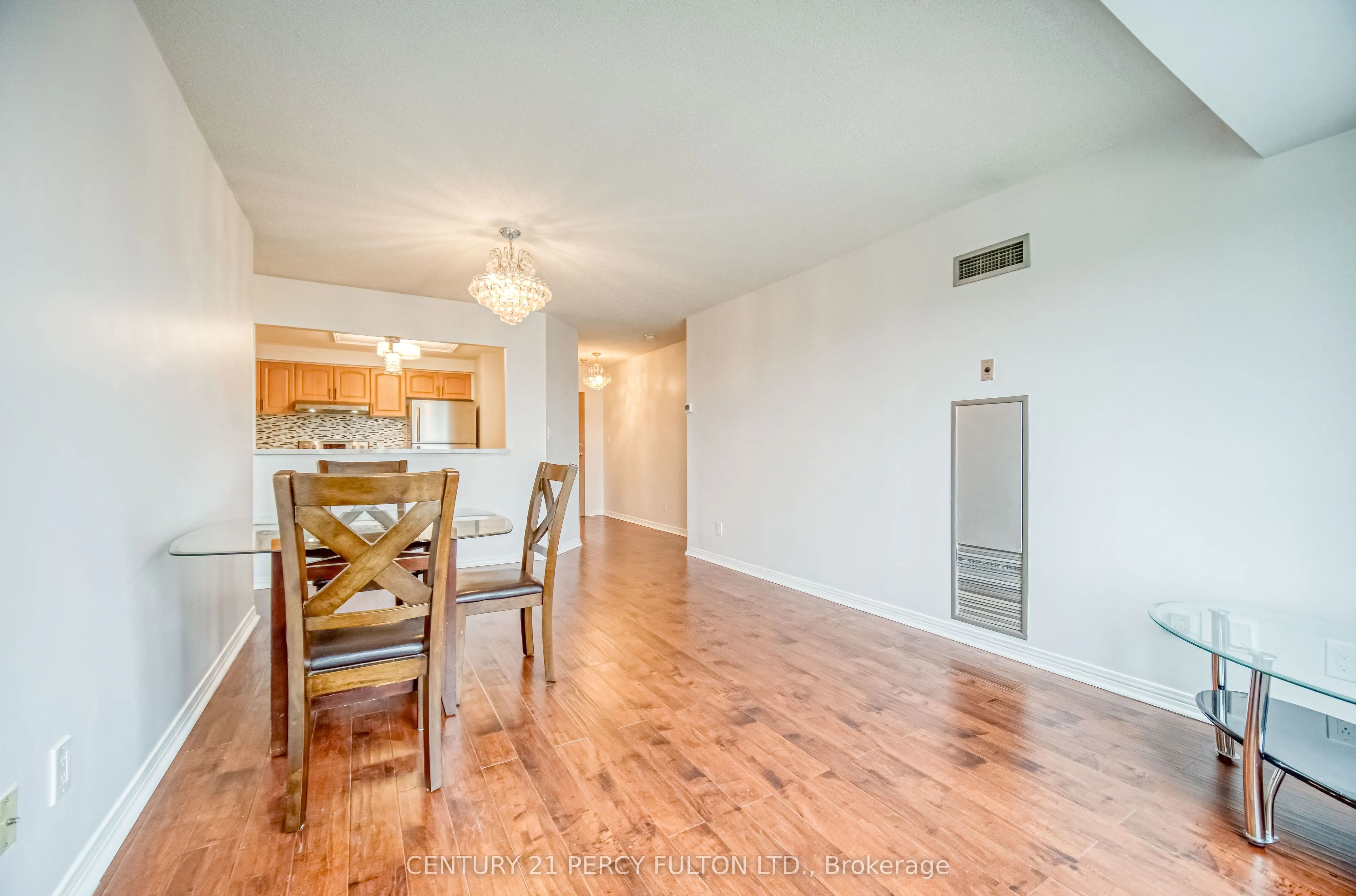 711 Rossland Road NW, #710
