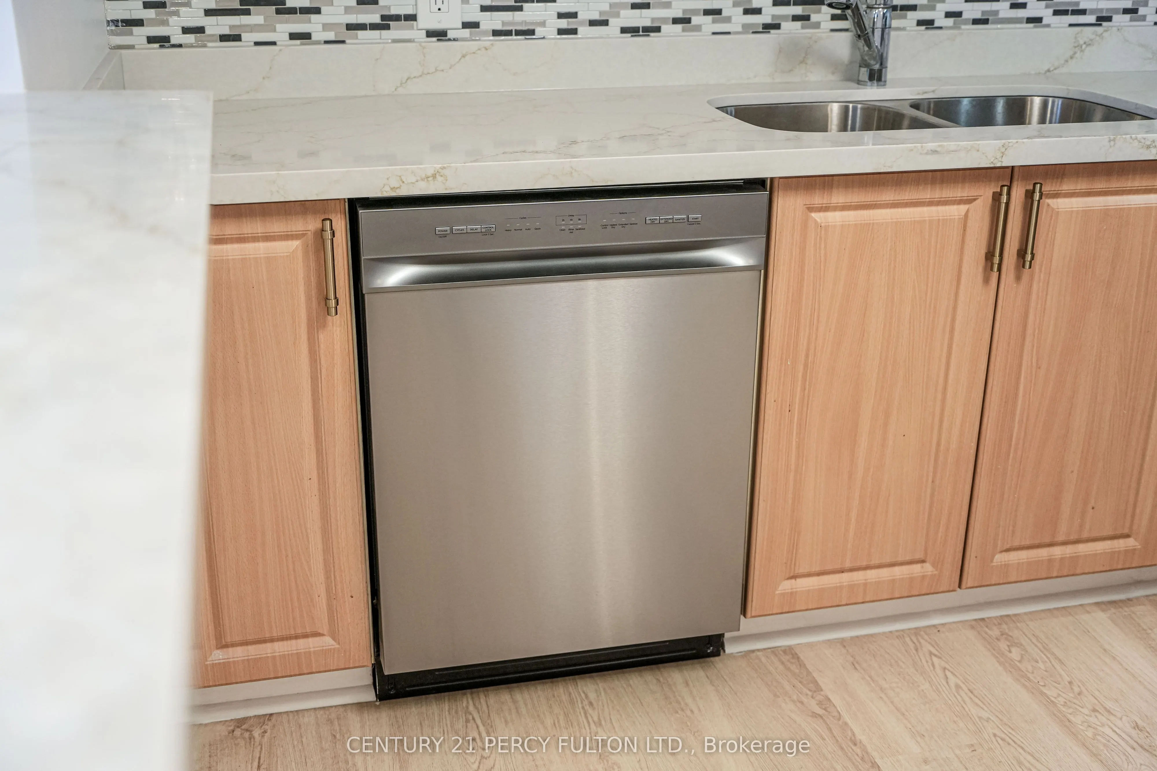 711 Rossland Road NW, #710