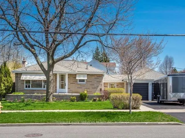 93 Wayne Avenue