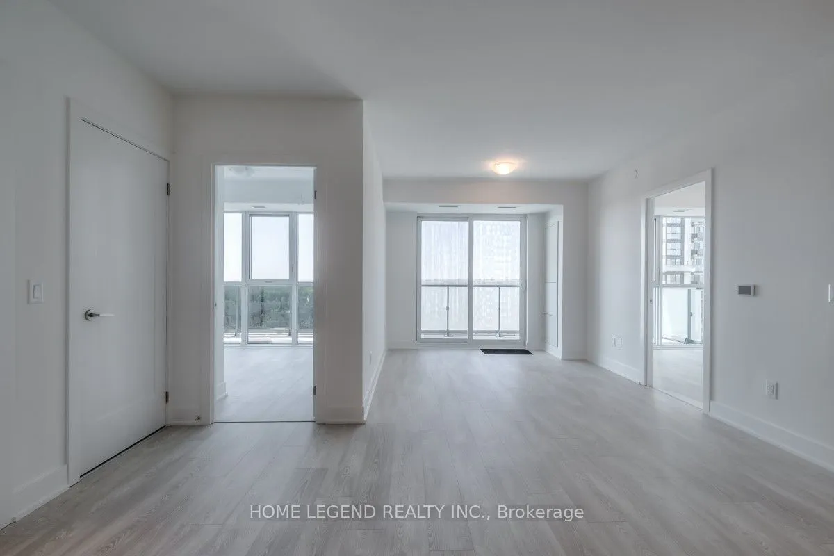 2545 Simcoe Street N, #1208
