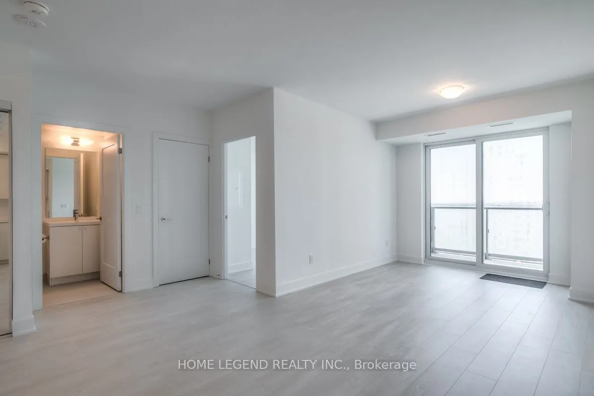 2545 Simcoe Street N, #1208