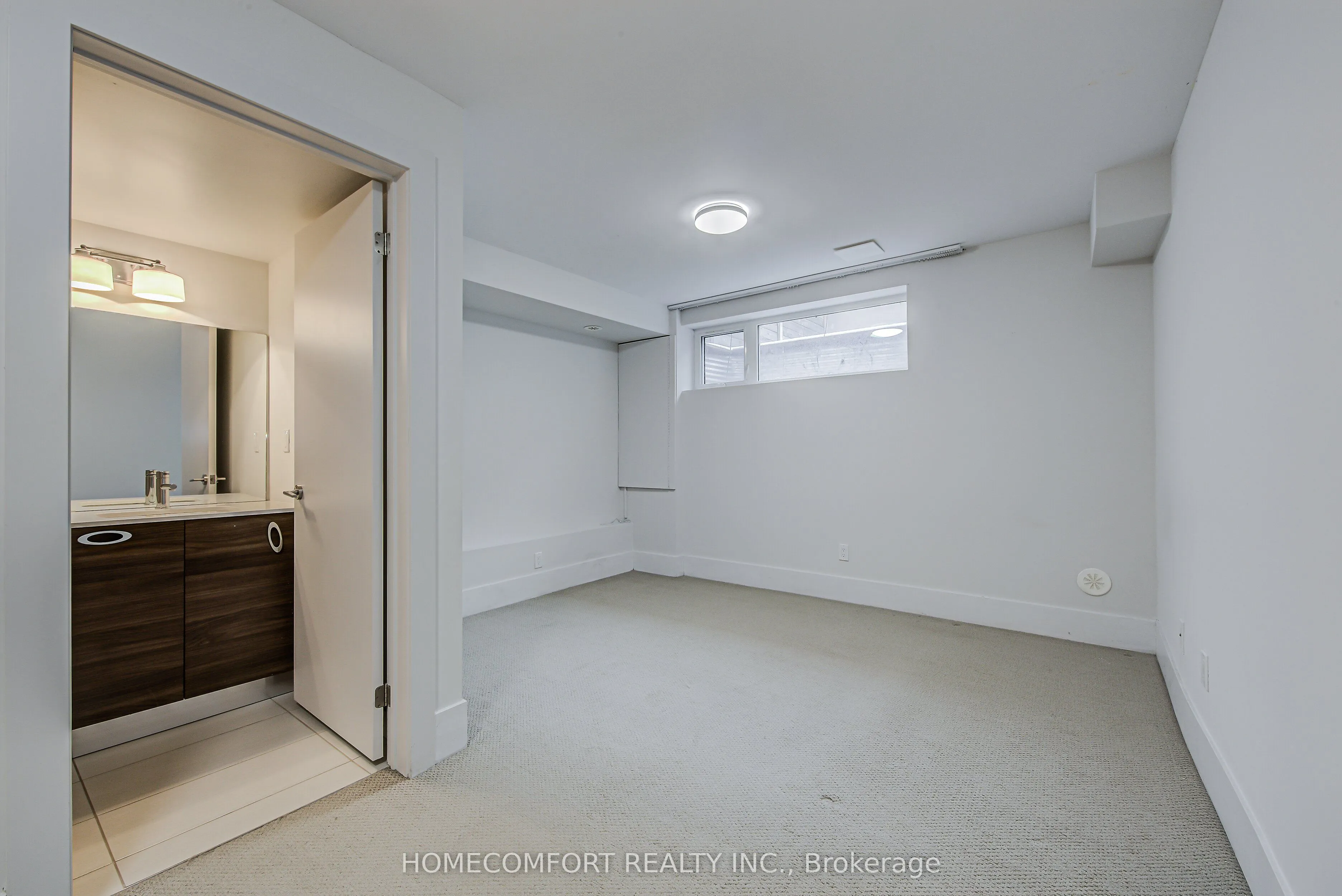 82 Boulton Avenue
