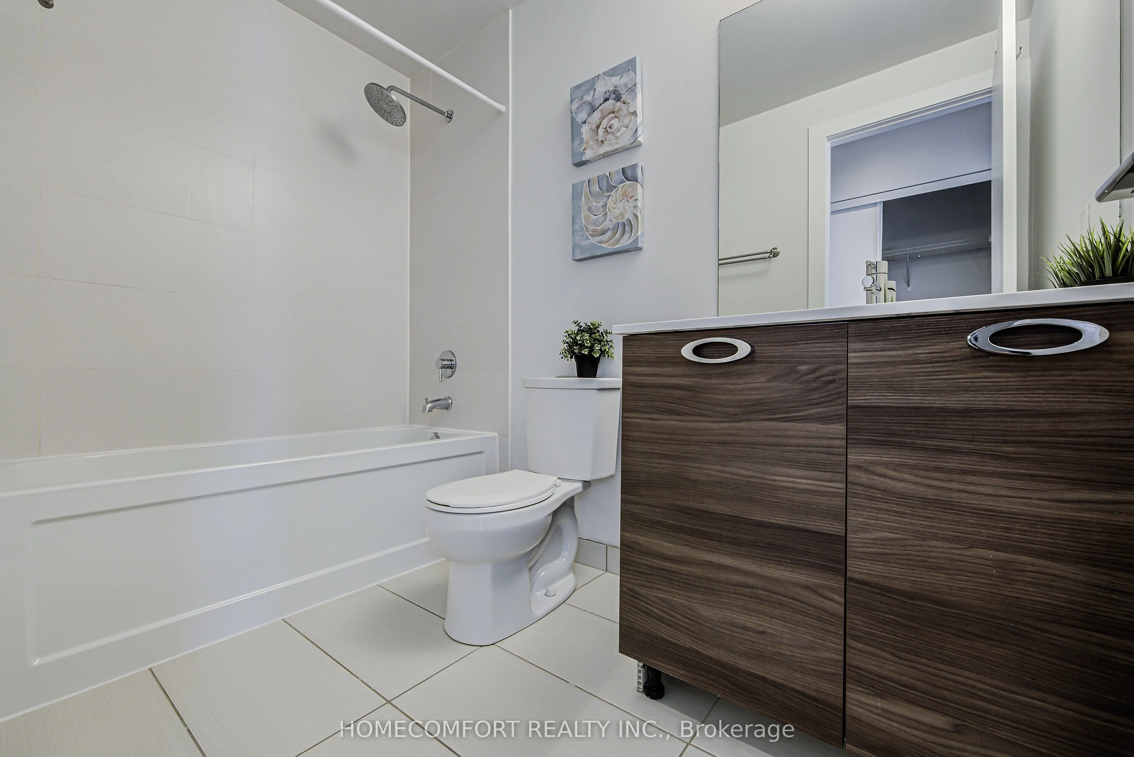 82 Boulton Avenue