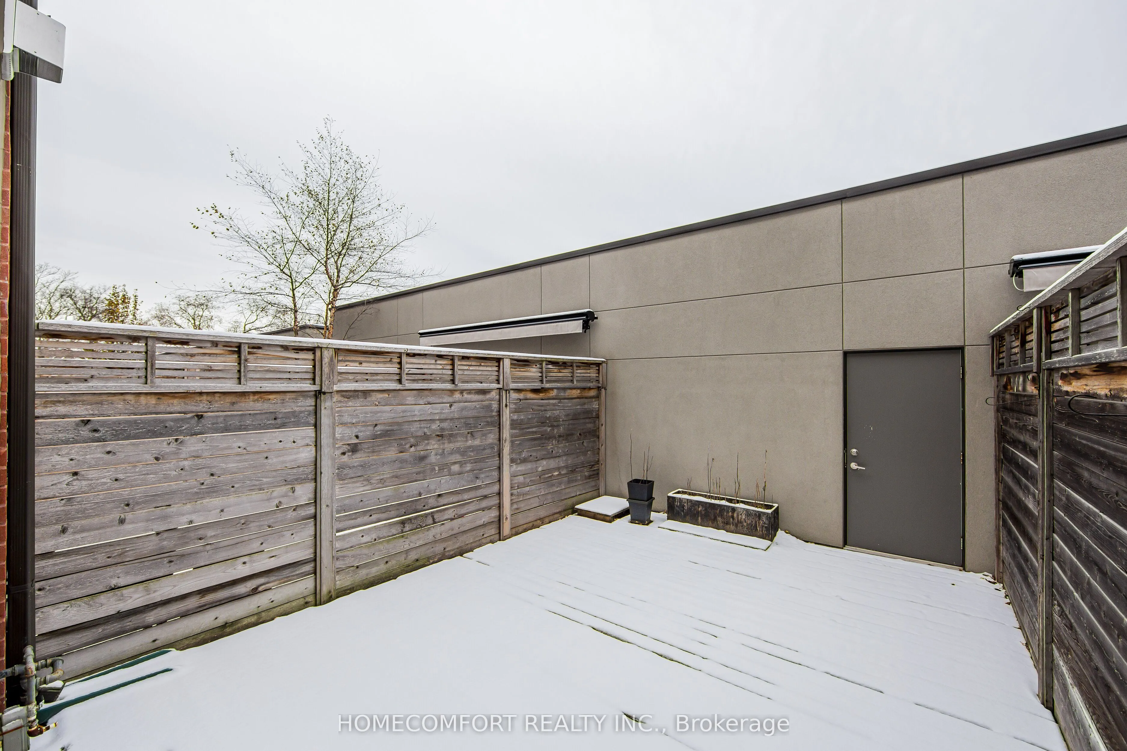 82 Boulton Avenue