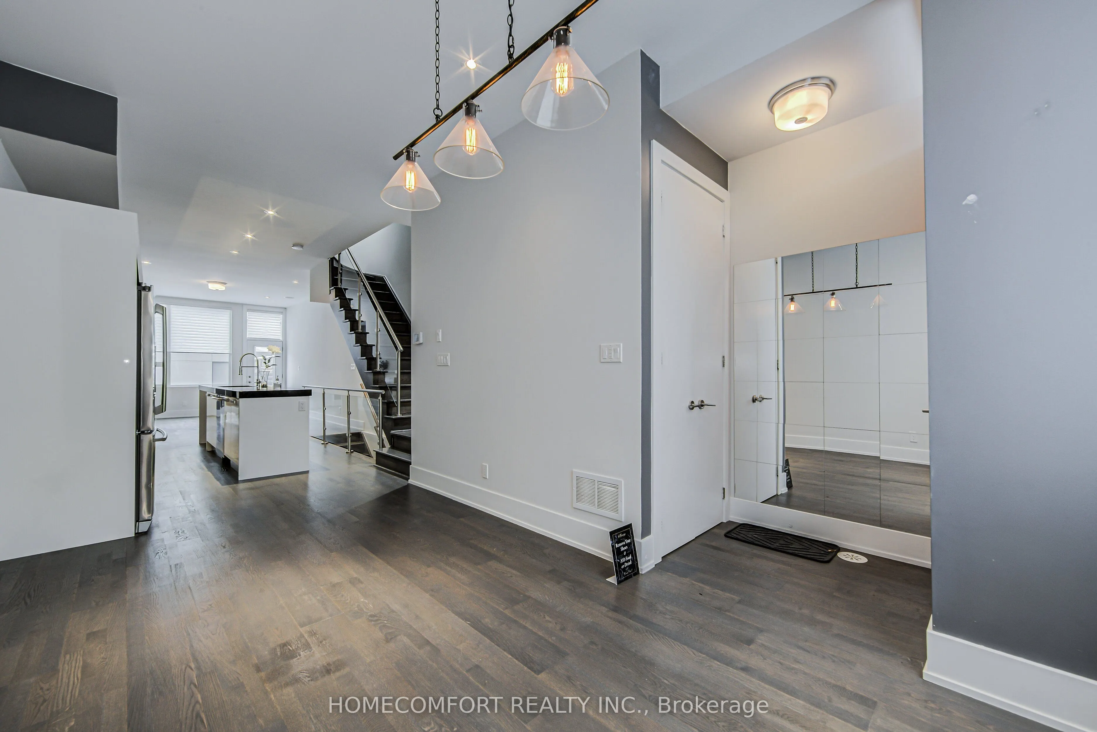 82 Boulton Avenue