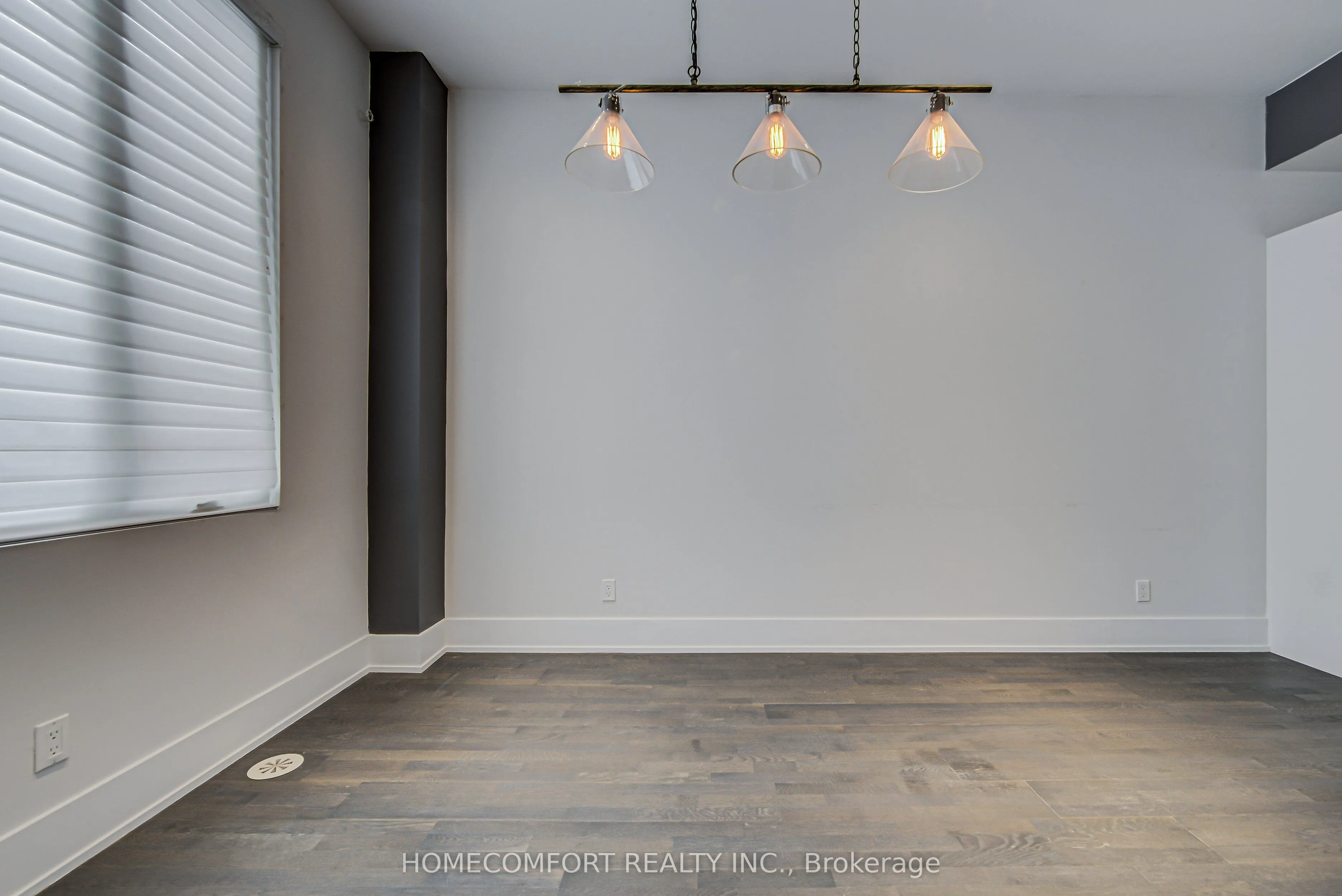 82 Boulton Avenue