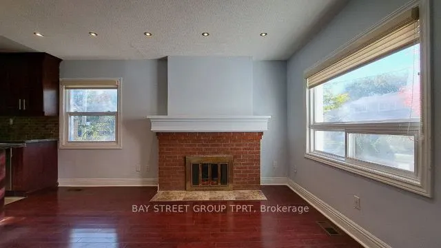 31 West Lynn Avenue