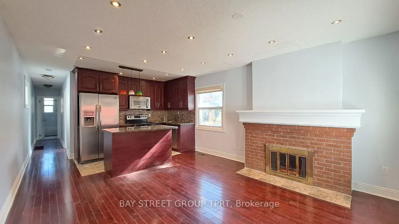 31 West Lynn Avenue