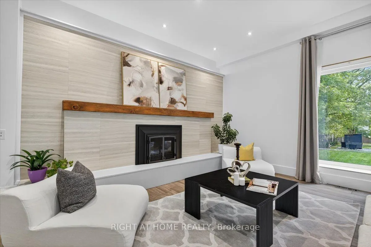 64 Larwood Boulevard