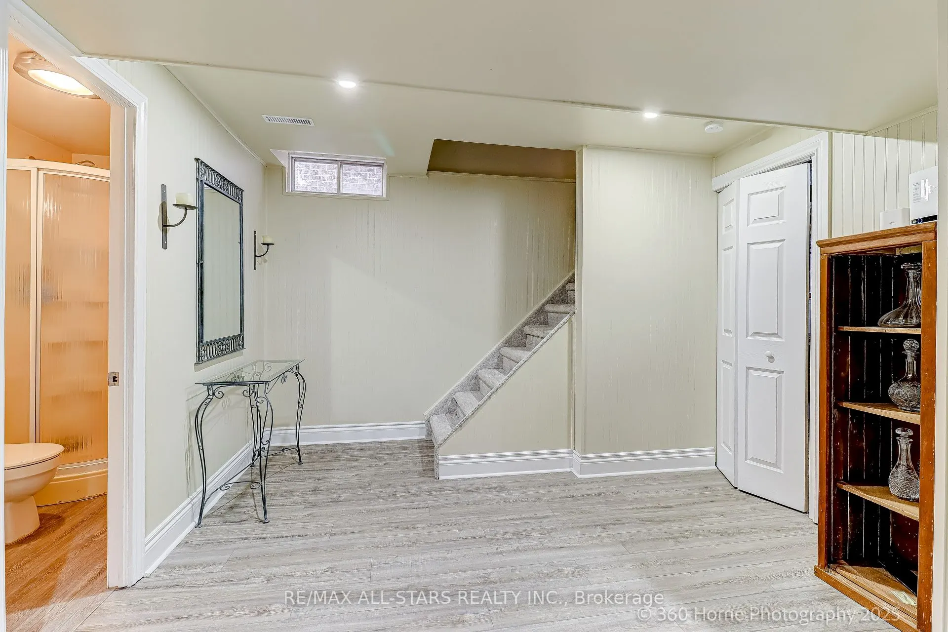 689 Foxwood Trail