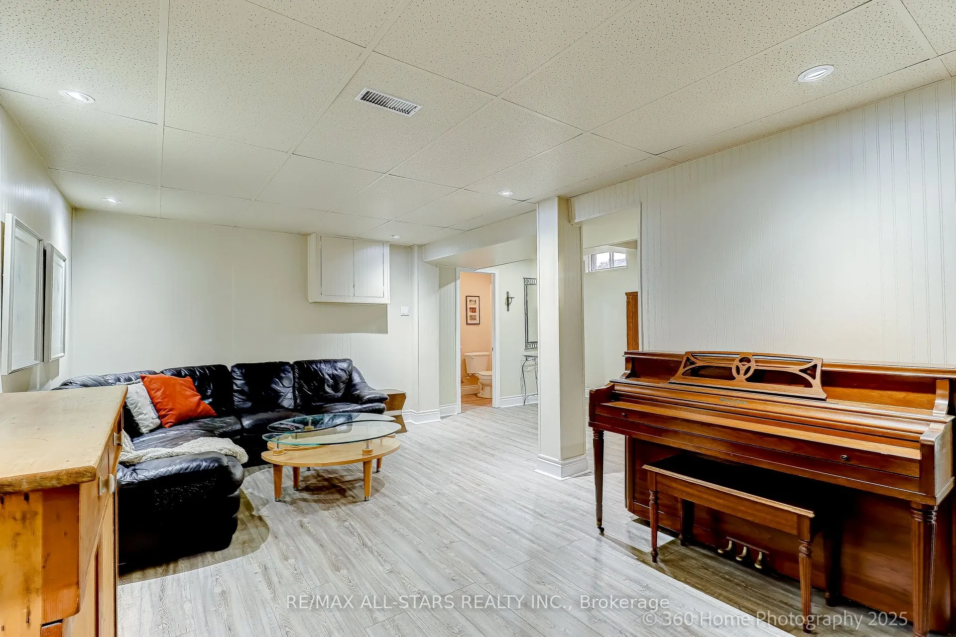 689 Foxwood Trail