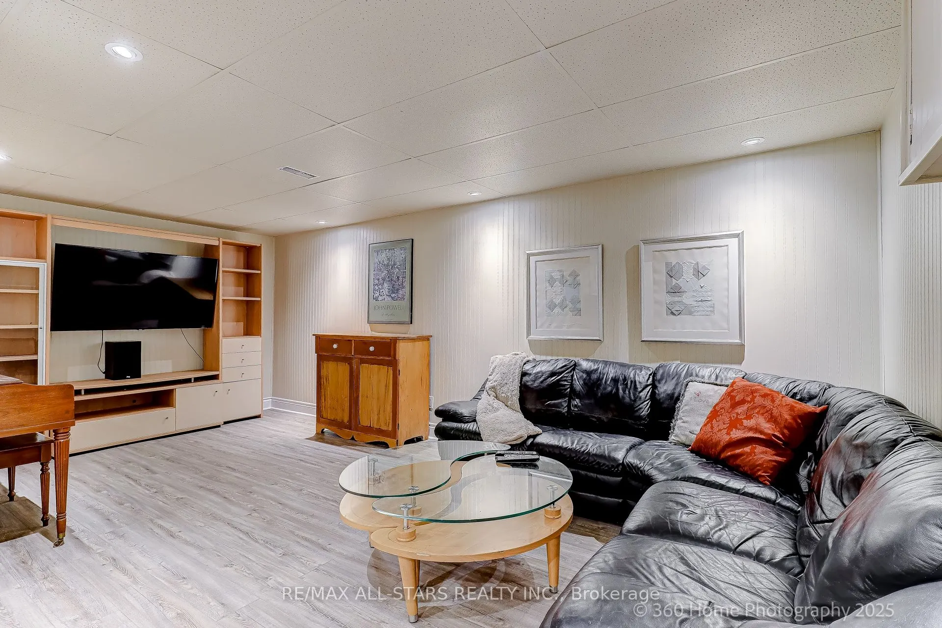 689 Foxwood Trail
