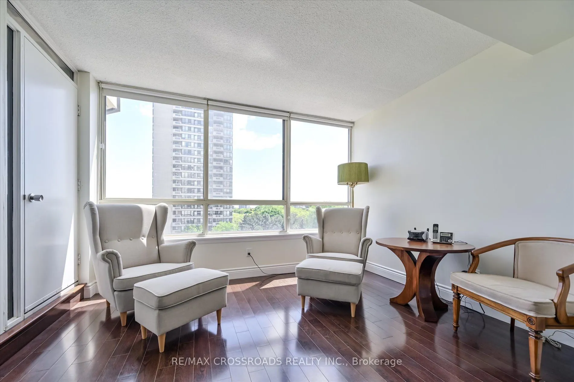 275 Bamburgh Circle, #604