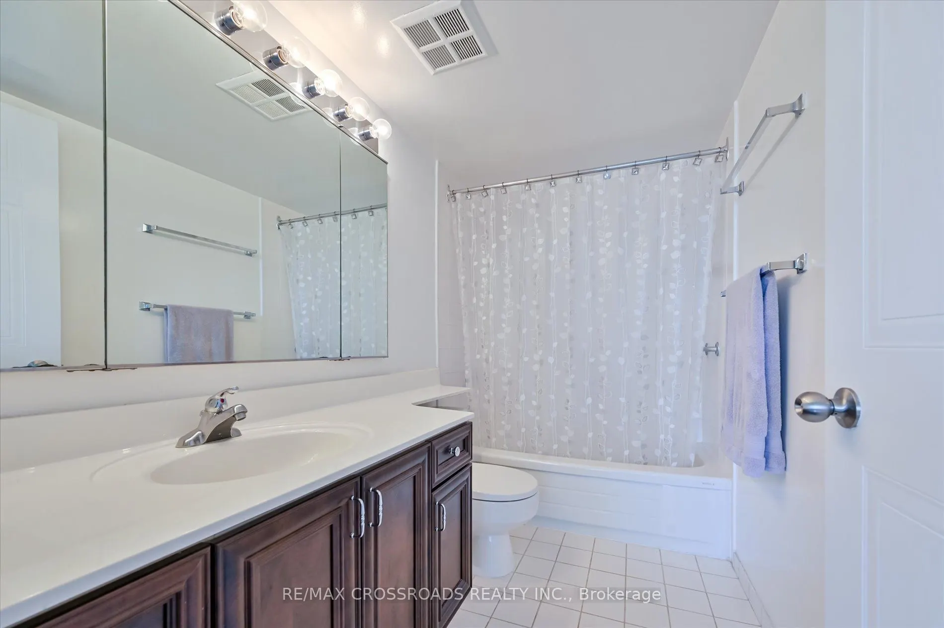 275 Bamburgh Circle, #604