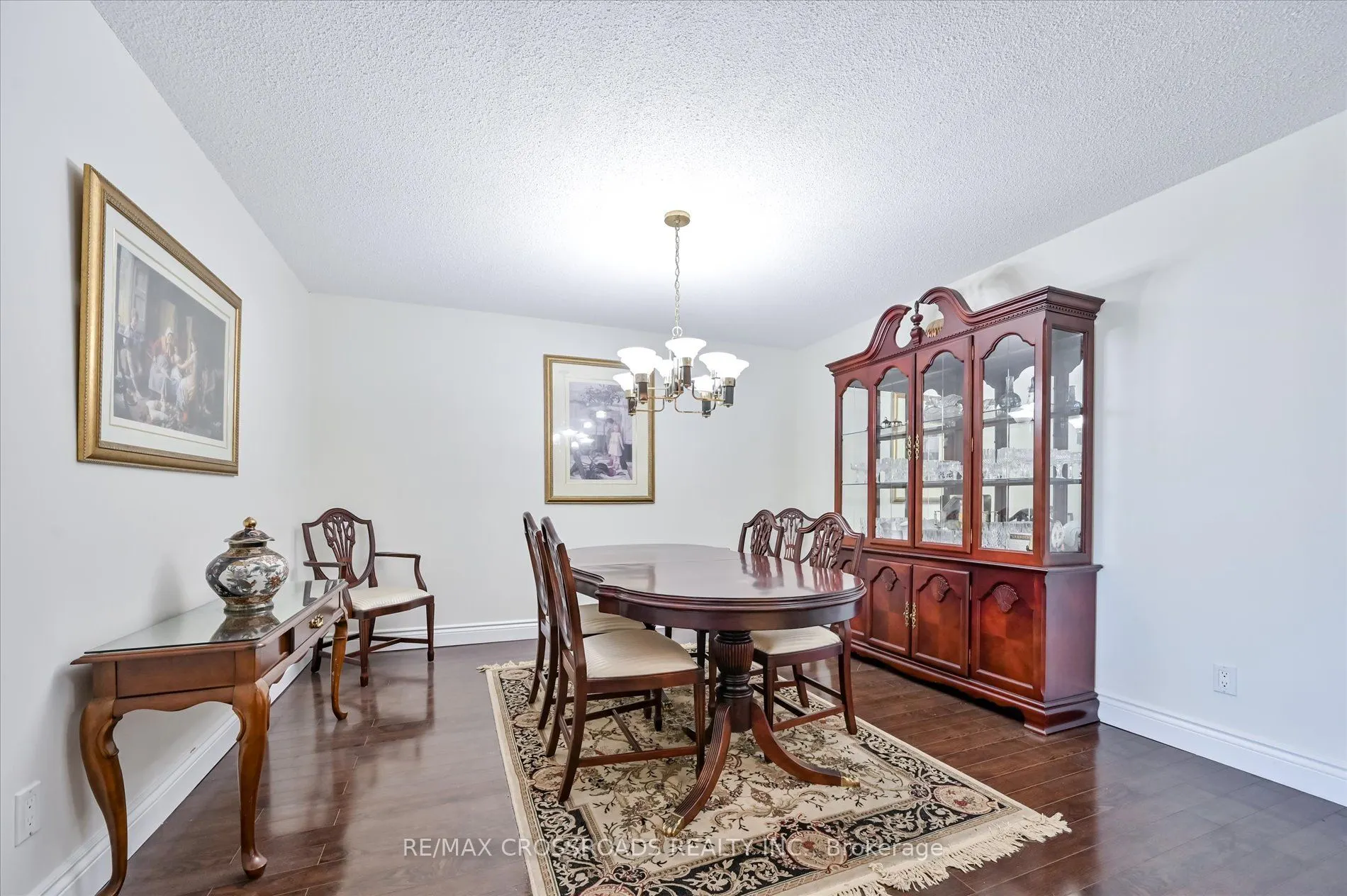 275 Bamburgh Circle, #604
