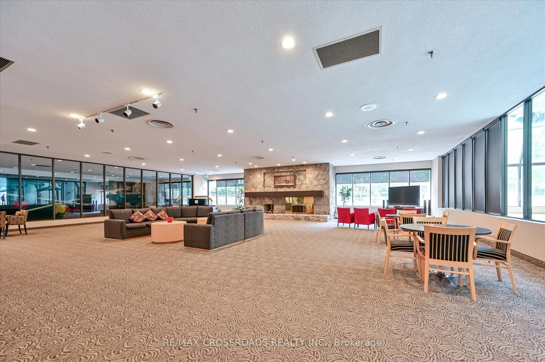 275 Bamburgh Circle, #604