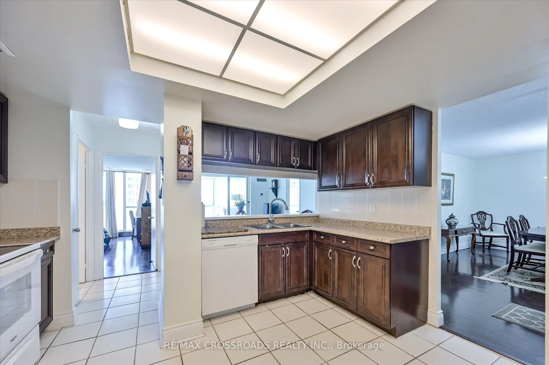 275 Bamburgh Circle, #604