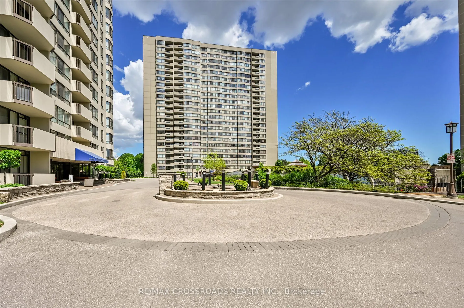 275 Bamburgh Circle, #604