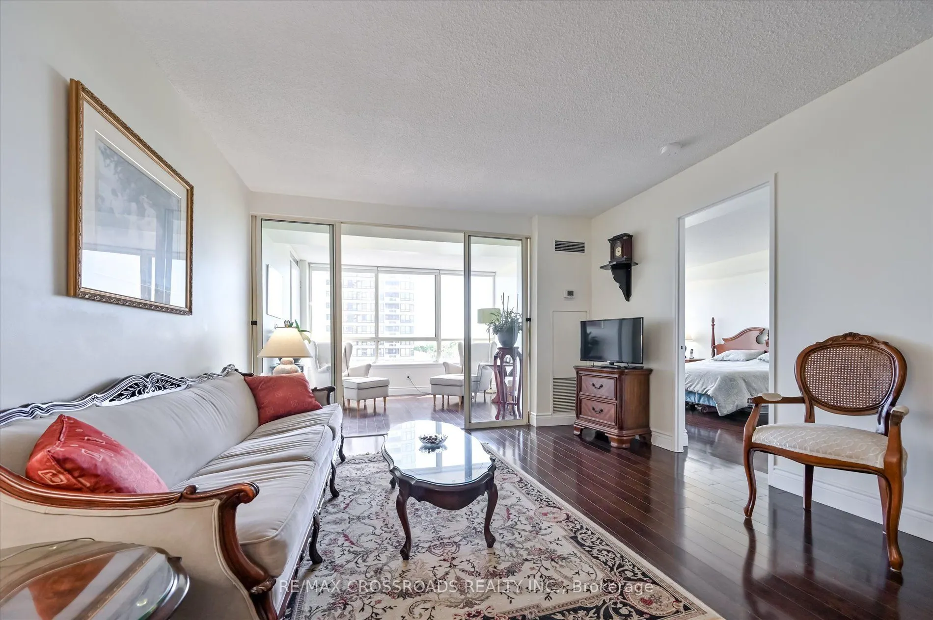 275 Bamburgh Circle, #604