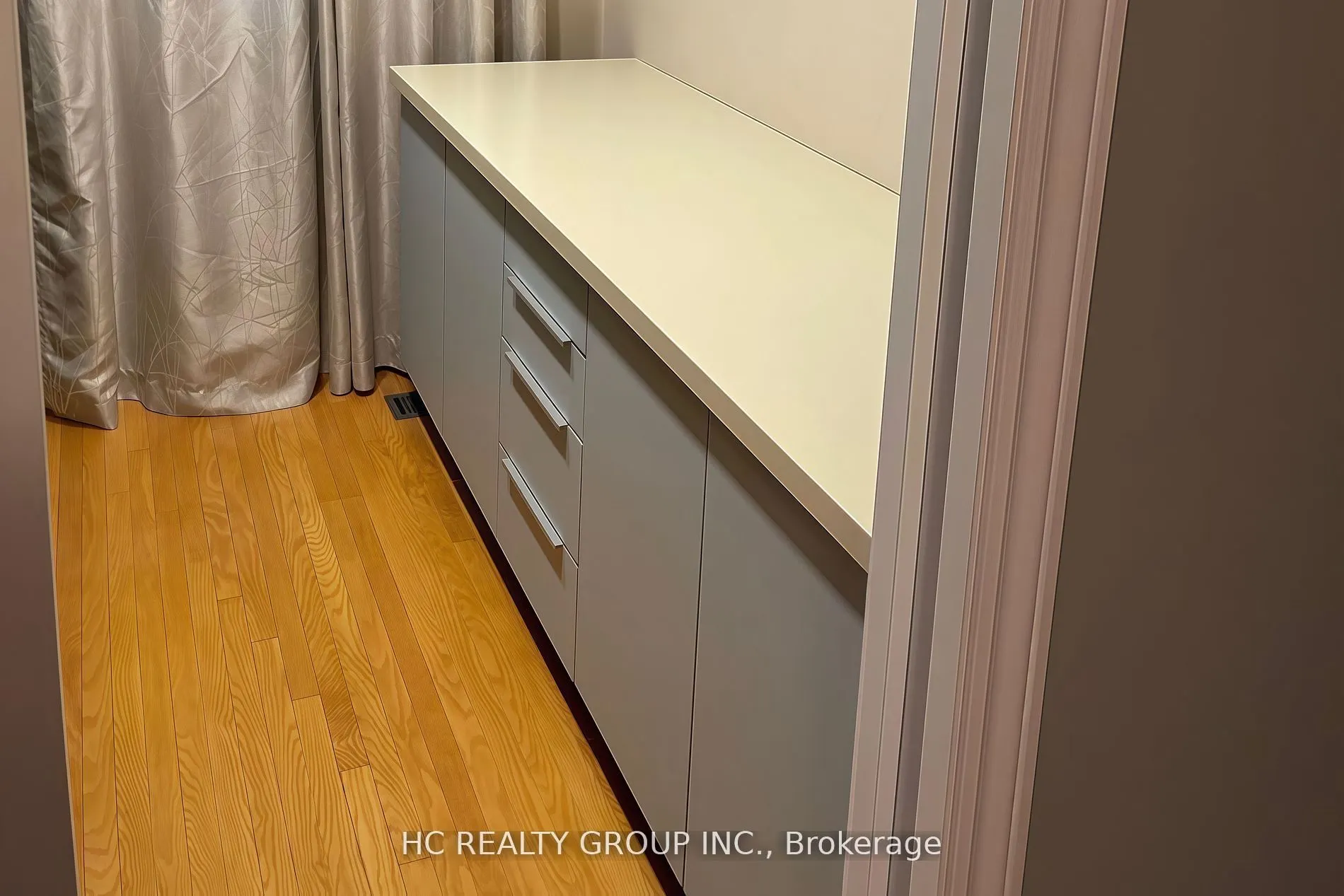 53 Treverton Drive, #Upper