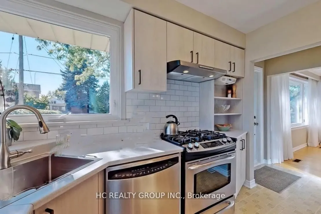 53 Treverton Drive, #Upper