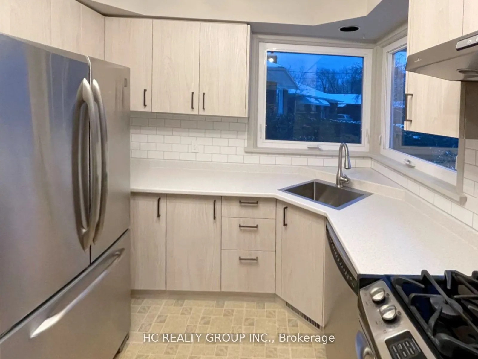 53 Treverton Drive, #Upper