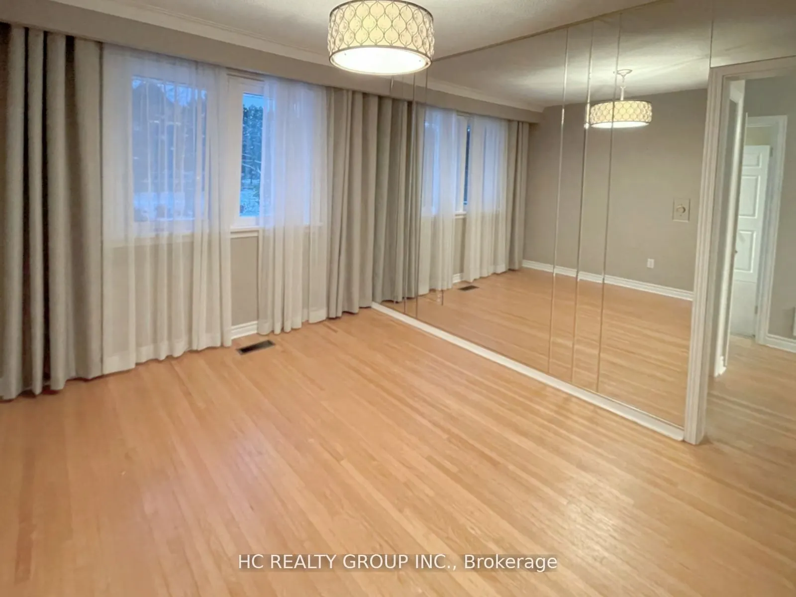 53 Treverton Drive, #Upper