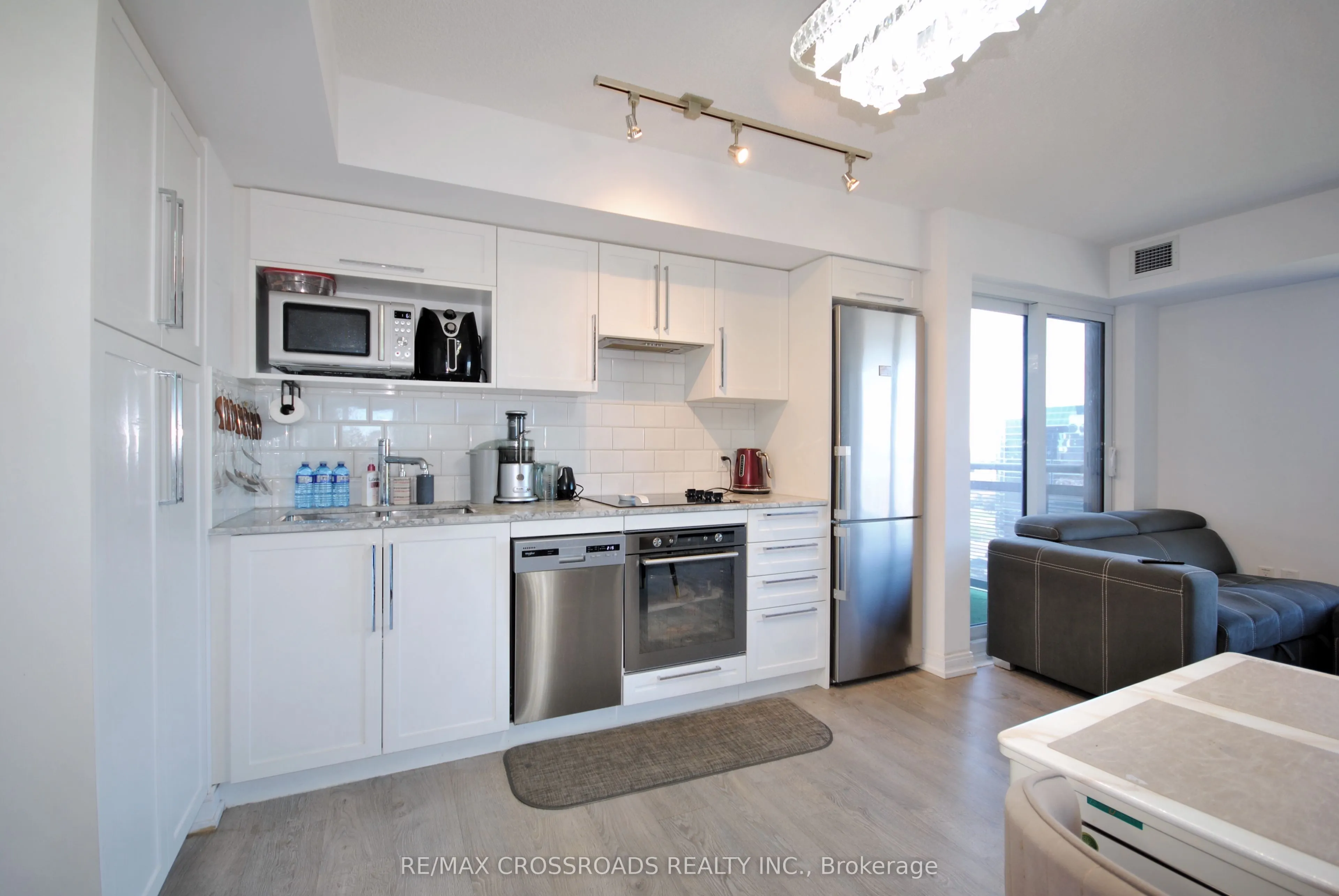 275 Village Green Square, #1722