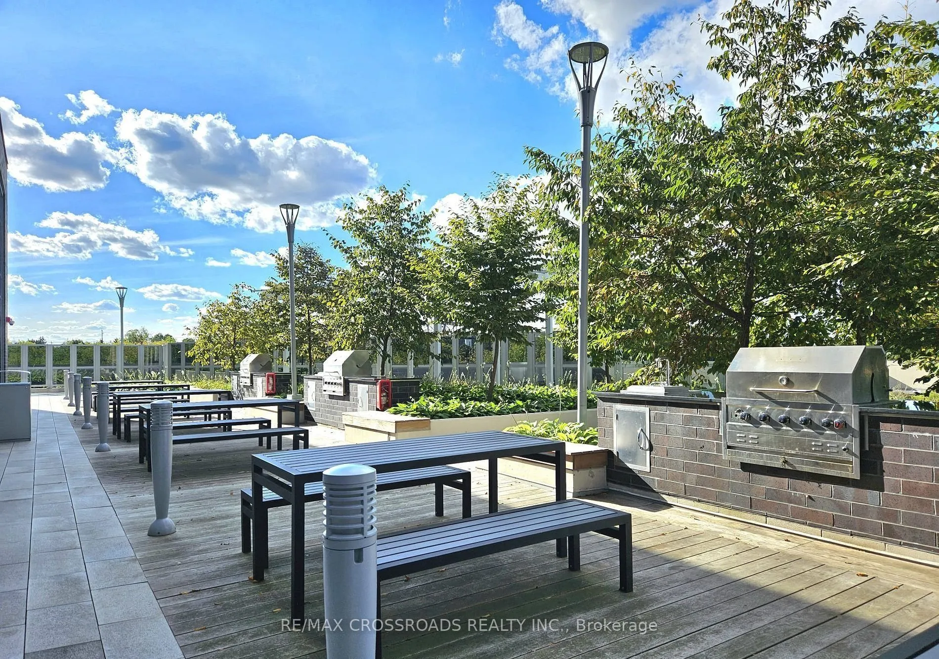 275 Village Green Square, #1722