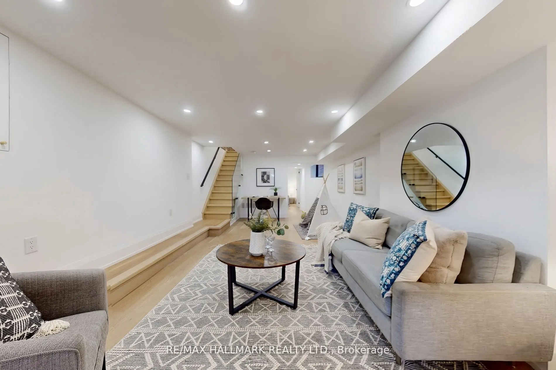 51 Withrow Avenue