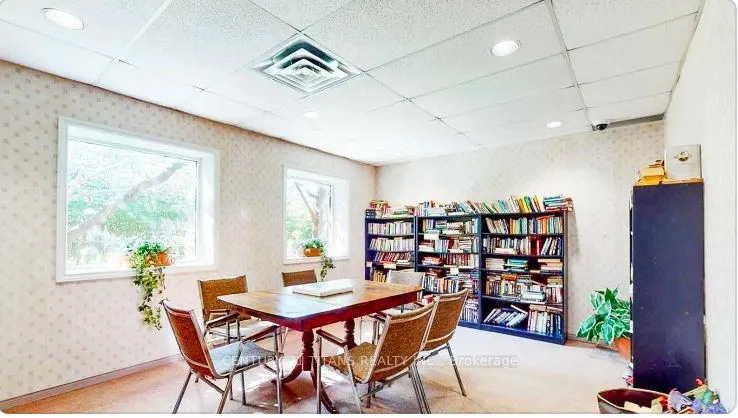330 Mccowan Road, #1206
