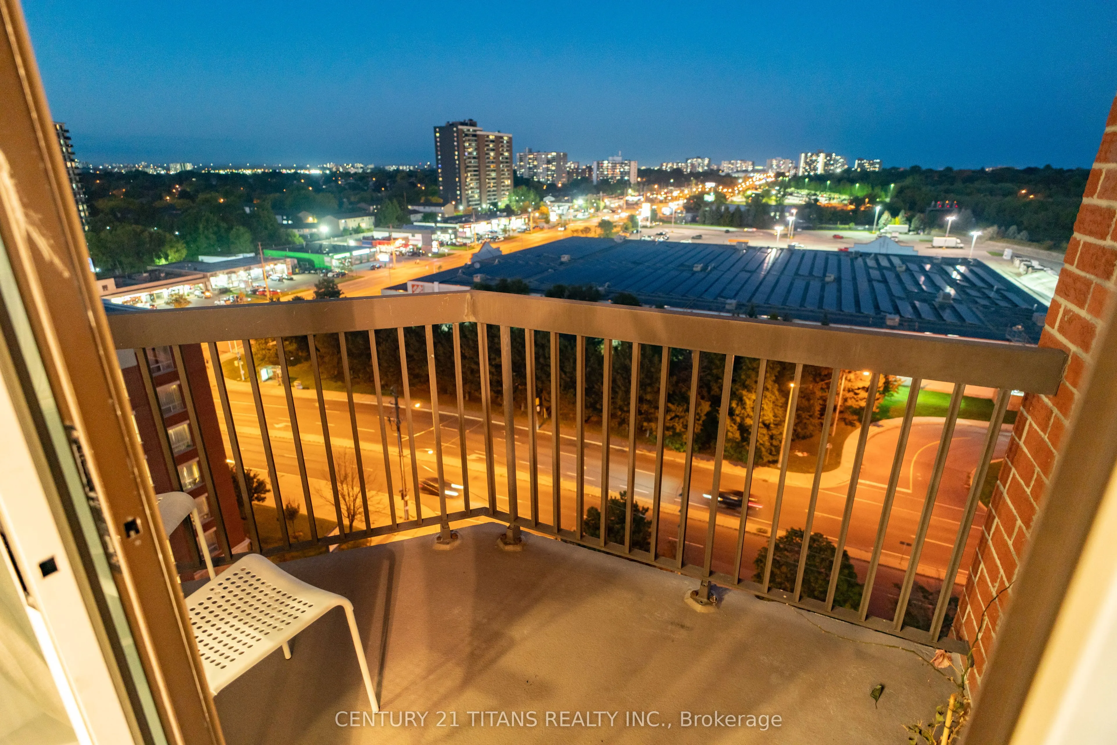 330 Mccowan Road, #1206