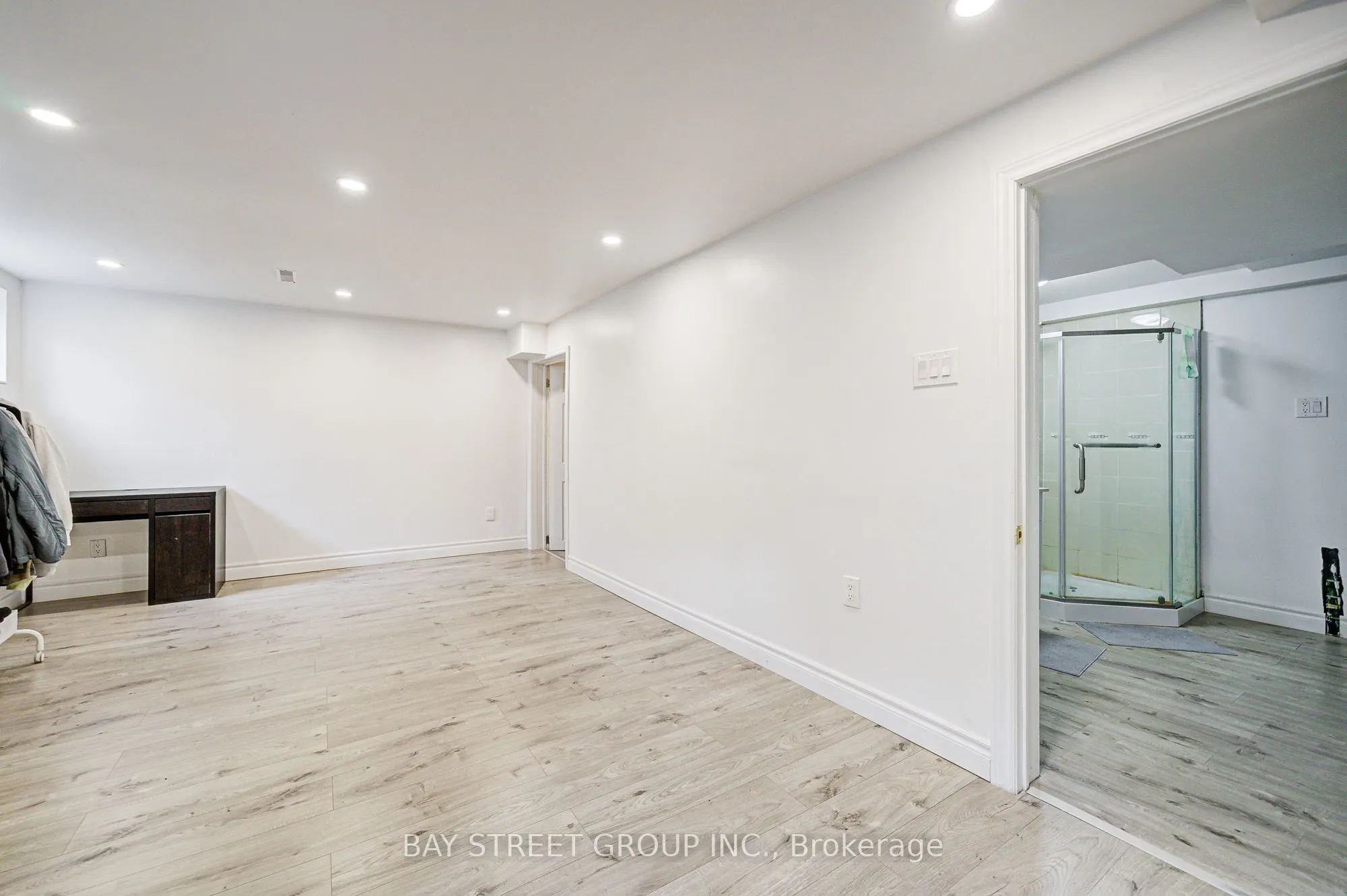 64 Rakewood Crescent