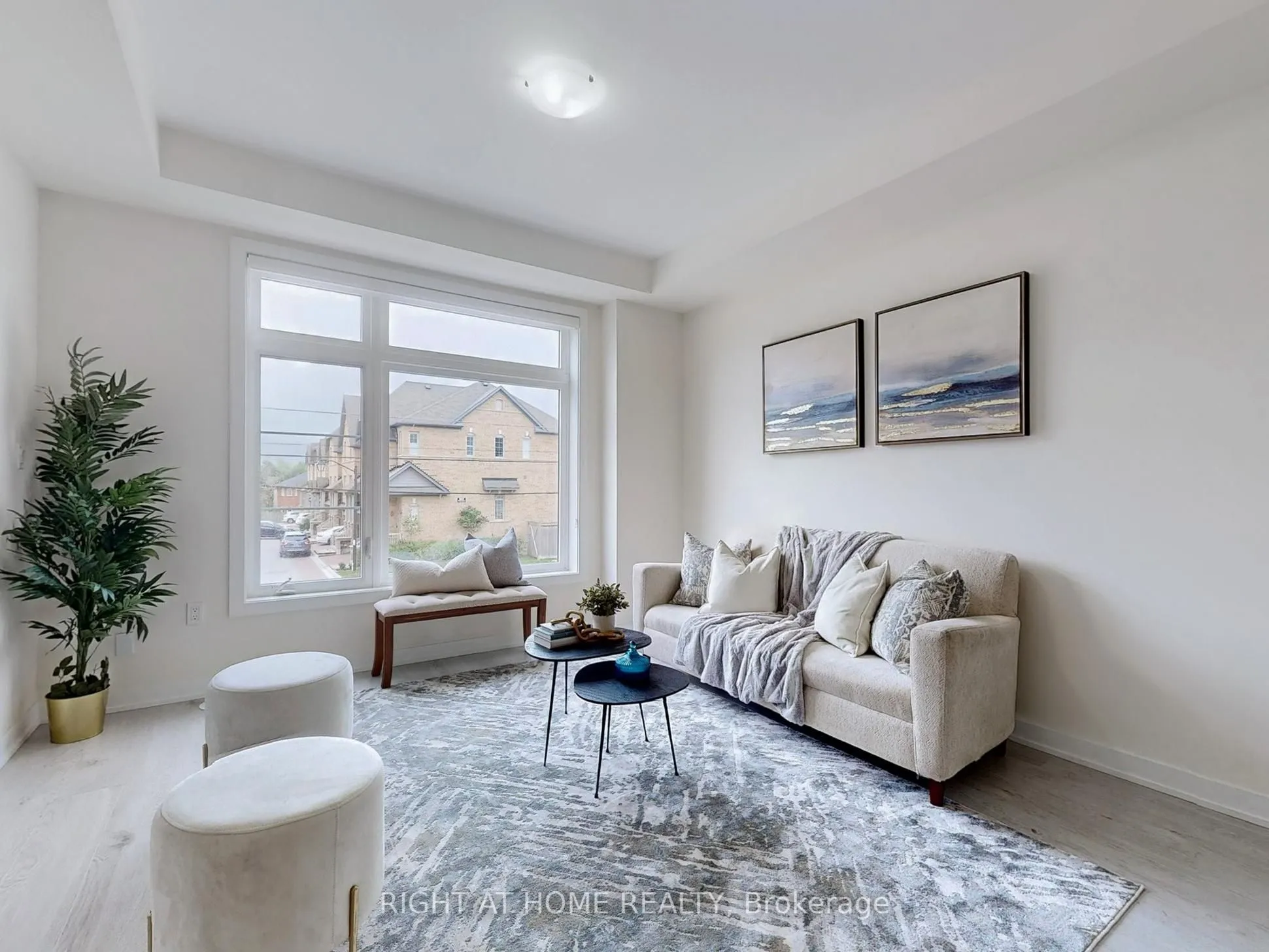 250 Finch Avenue, #204