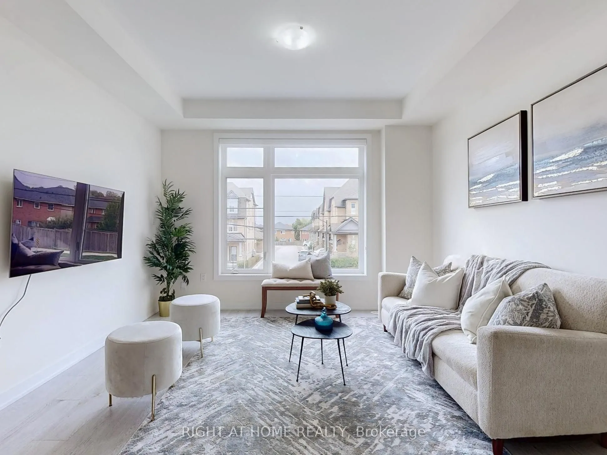 250 Finch Avenue, #204